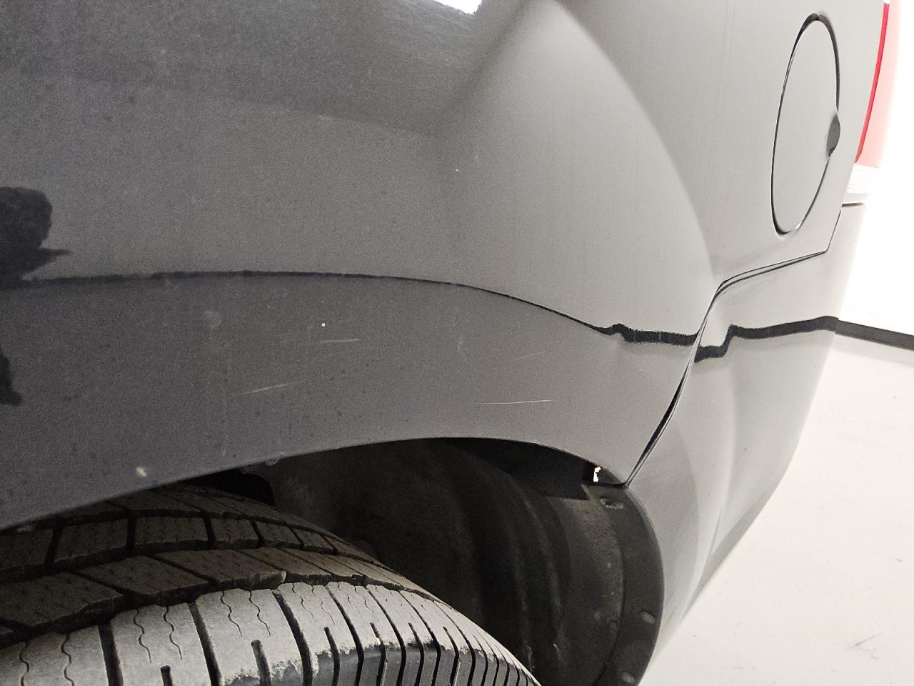2015 Lincoln Navigator Black vin: 5LMJJ2HT2FEJ05994 Damage: Left Qtr Panel, Dent(S) W/ Paint Dmg, 1 To 2 Inches