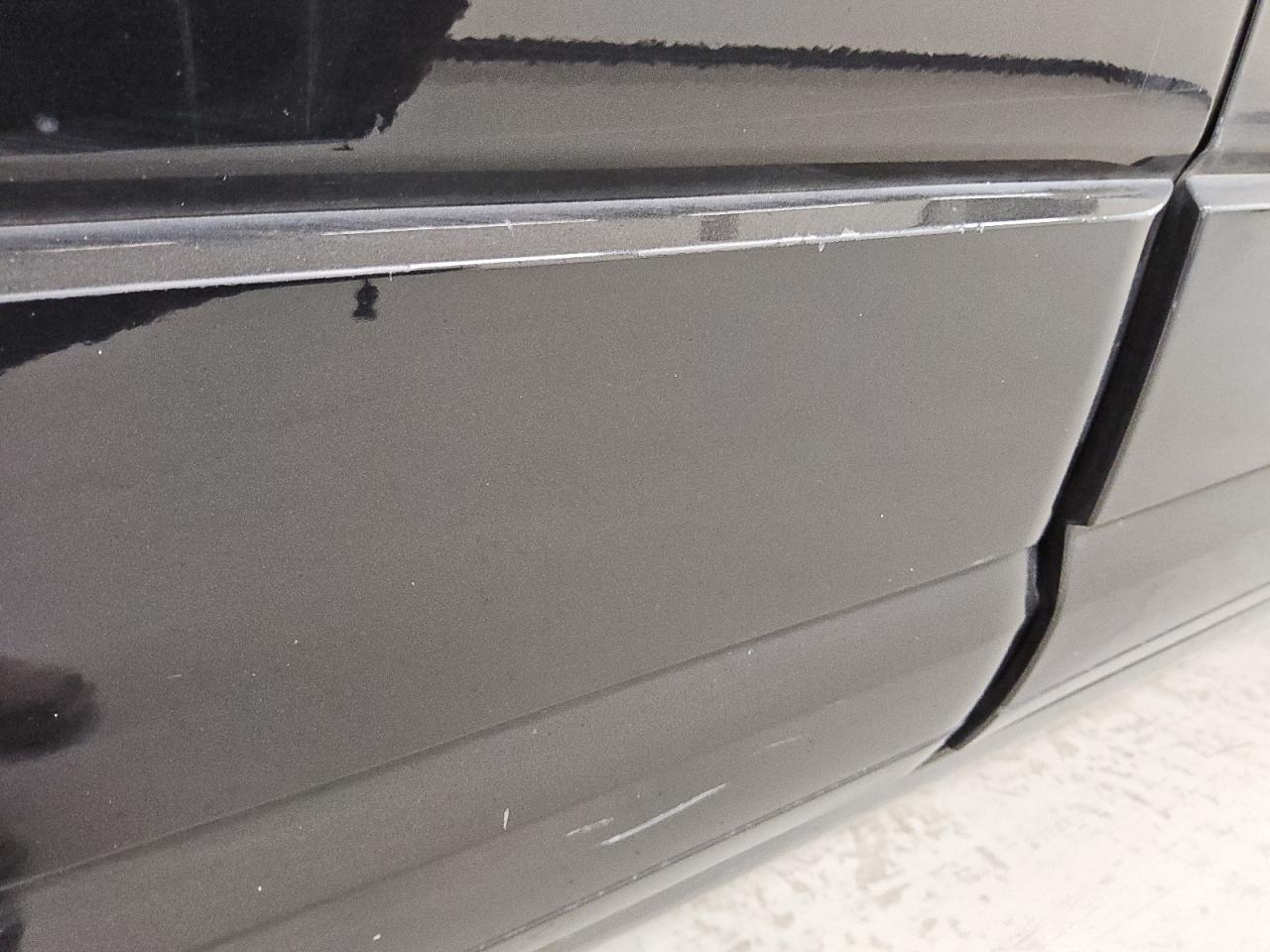 2015 Lincoln Navigator Black vin: 5LMJJ2HT2FEJ05994 Damage: Right Rear Door, Heavy Scratch, 1 To 2 Inches