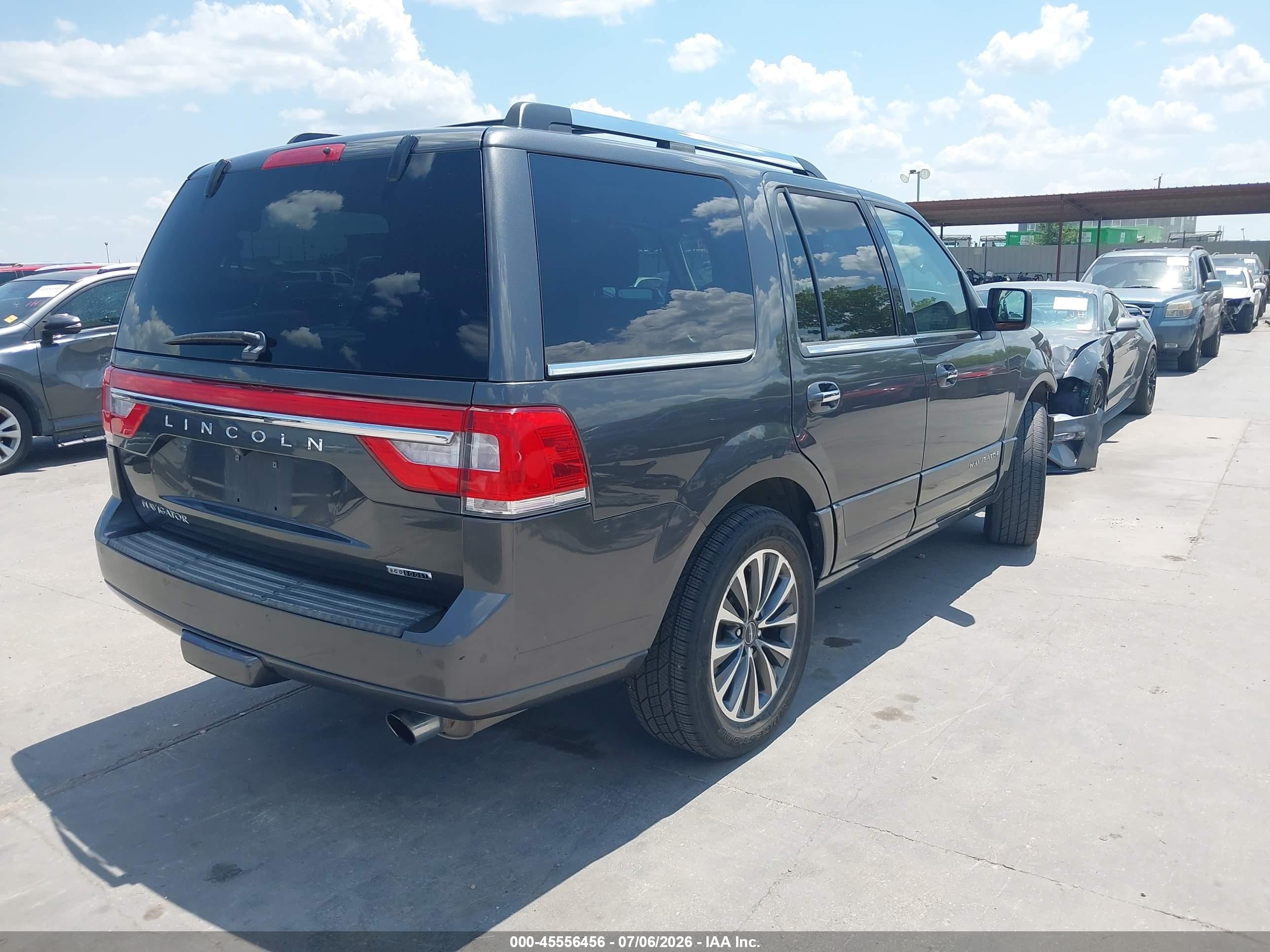 2015 Lincoln Navigator   Gray vin: 5LMJJ2HT2FEJ06563