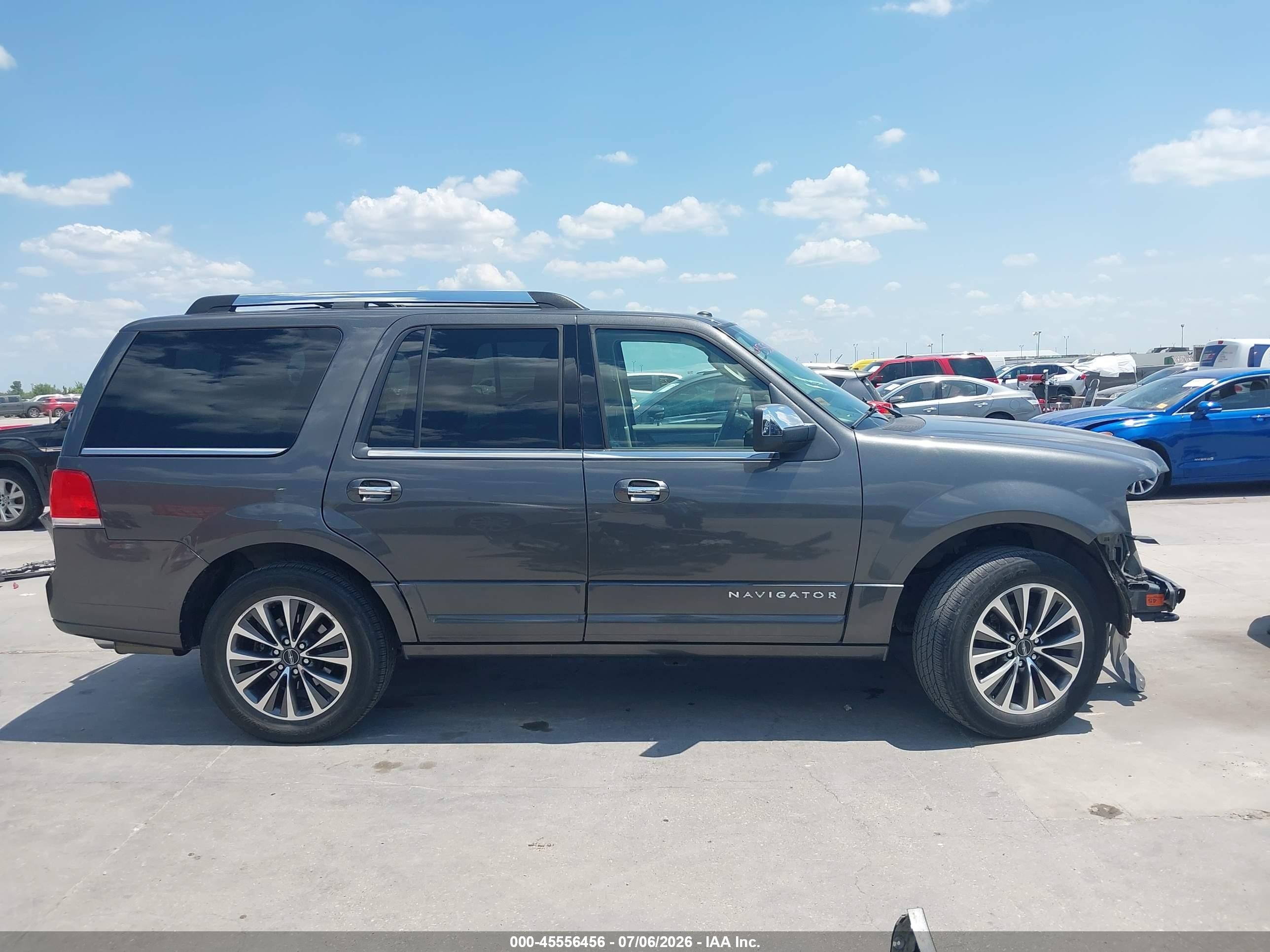 2015 Lincoln Navigator   Gray vin: 5LMJJ2HT2FEJ06563