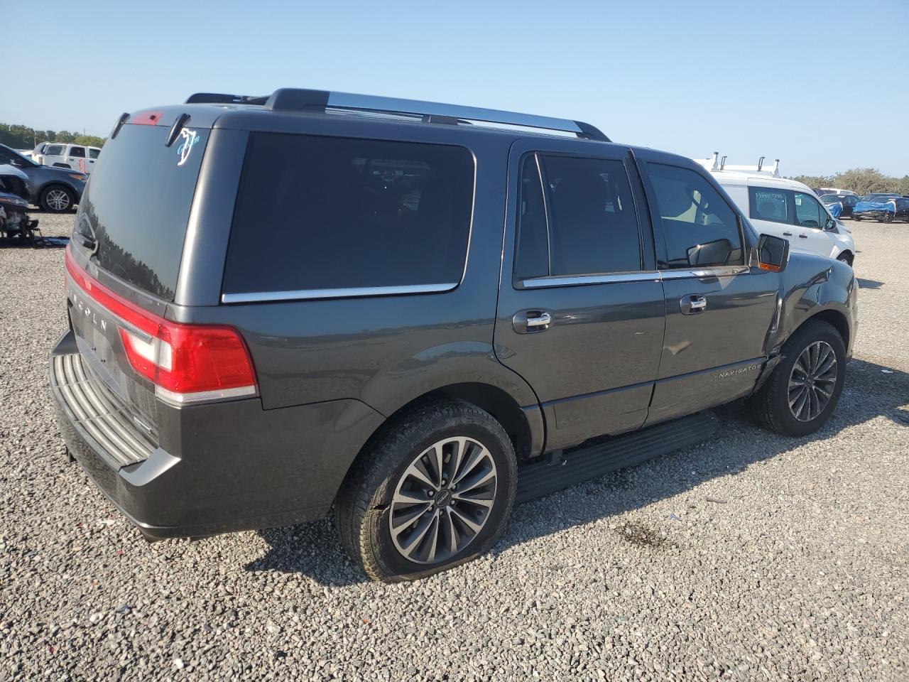 2015 Lincoln Navigator Gray vin: 5LMJJ2HT2FEJ09432