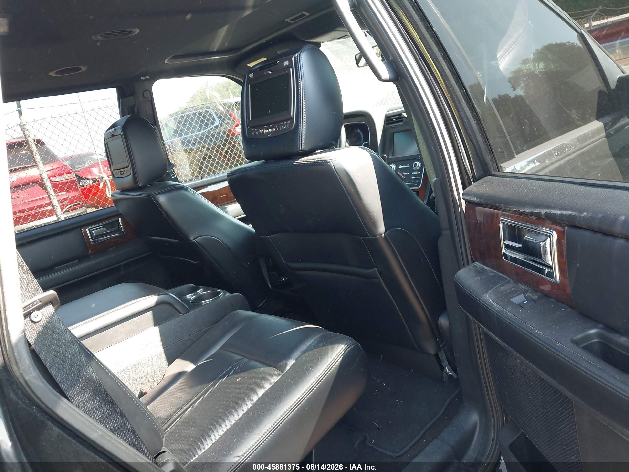 2015 Lincoln Navigator   Black vin: 5LMJJ2HT3FEJ05096