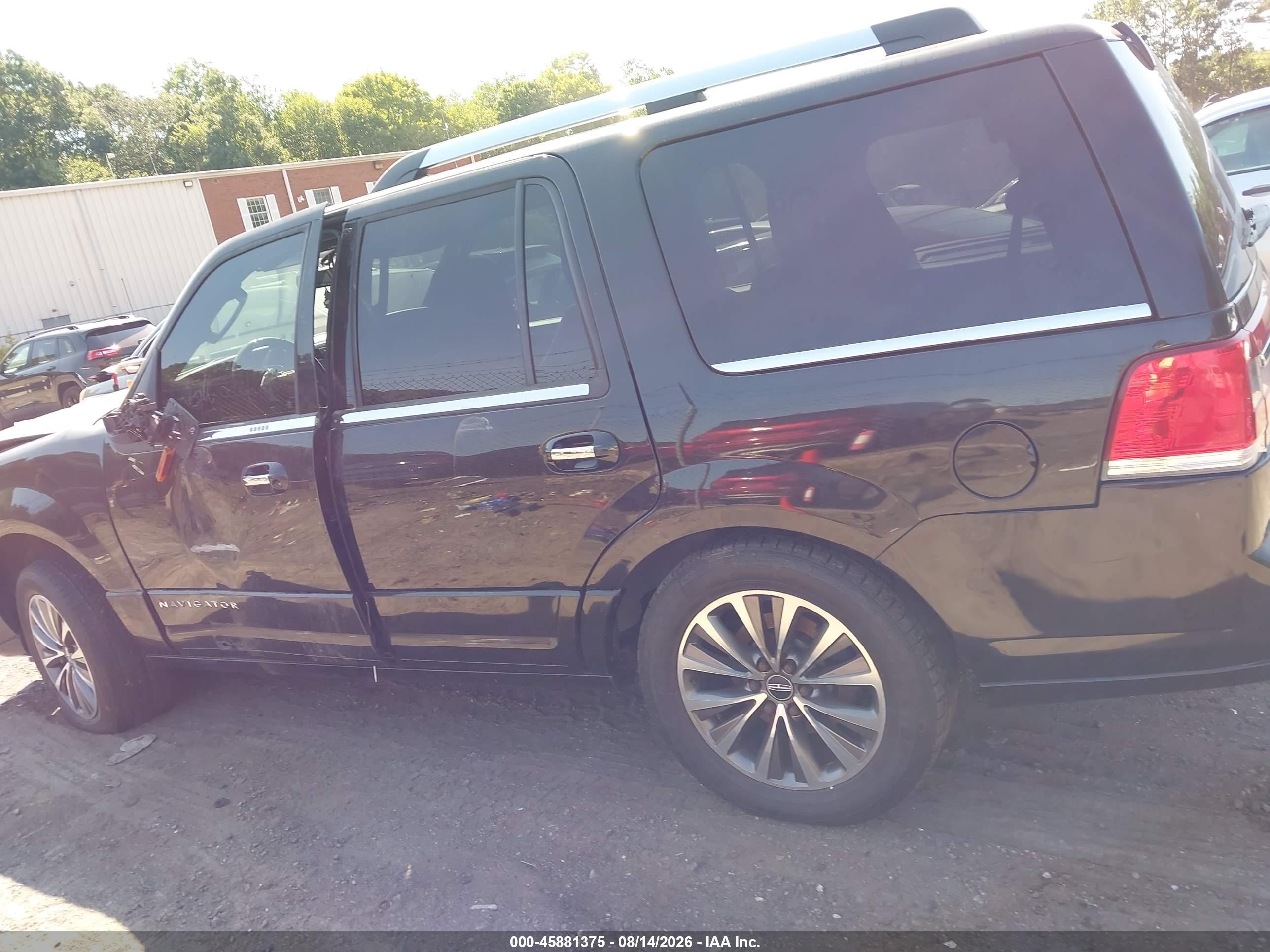 2015 Lincoln Navigator   Black vin: 5LMJJ2HT3FEJ05096