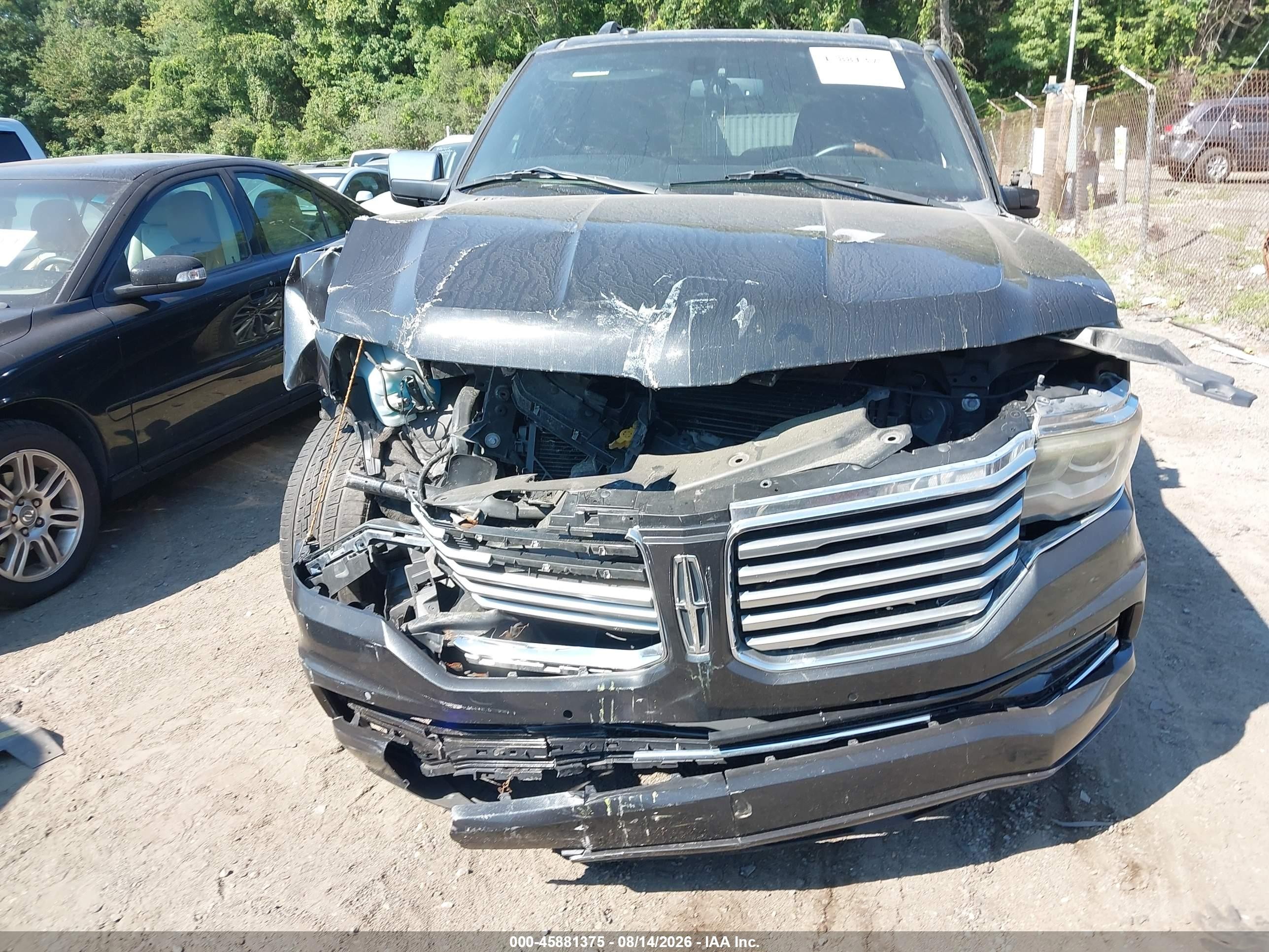 2015 Lincoln Navigator   Black vin: 5LMJJ2HT3FEJ05096