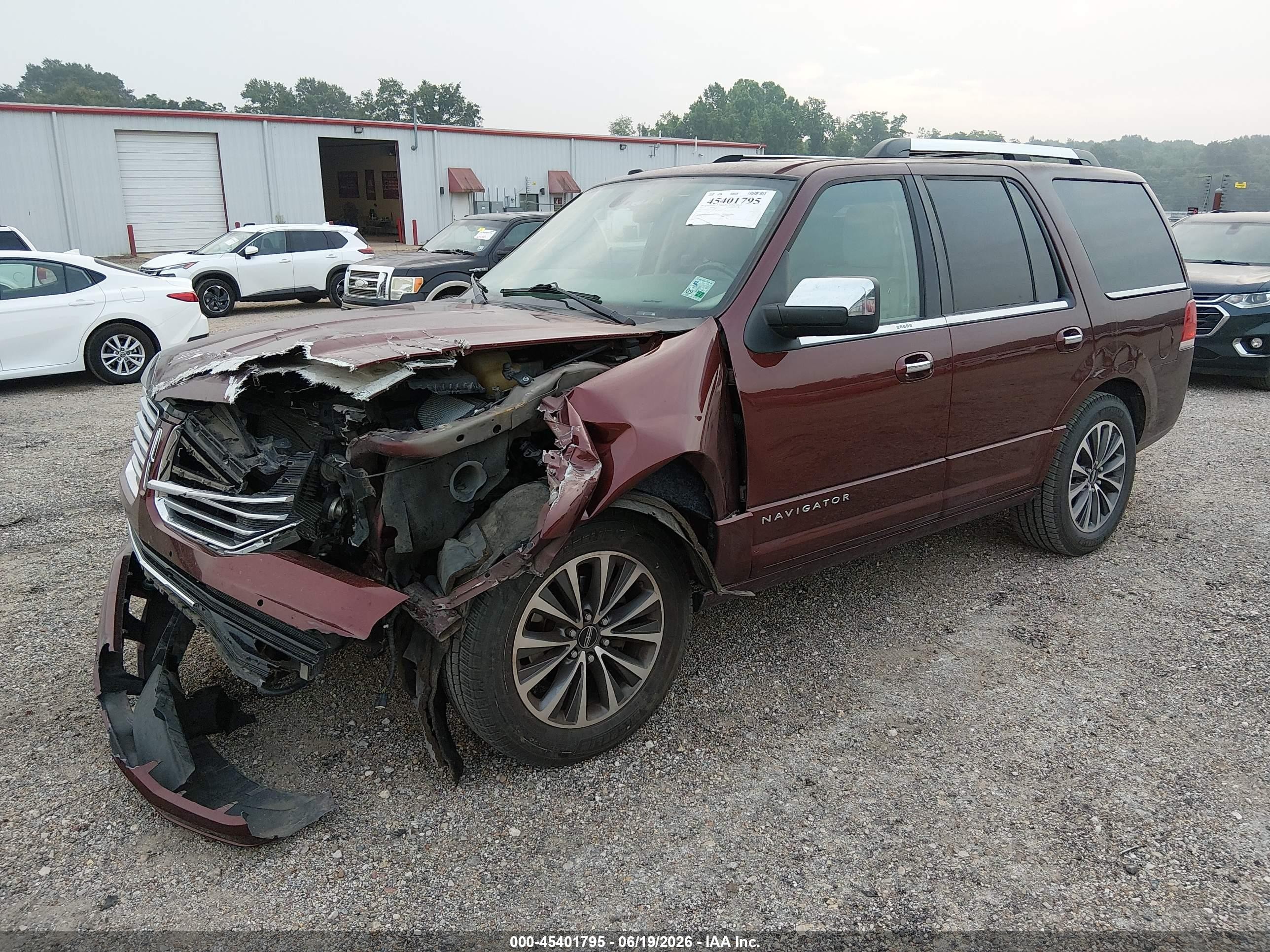2015 Lincoln Navigator   Burgundy vin: 5LMJJ2HT3FEJ14087