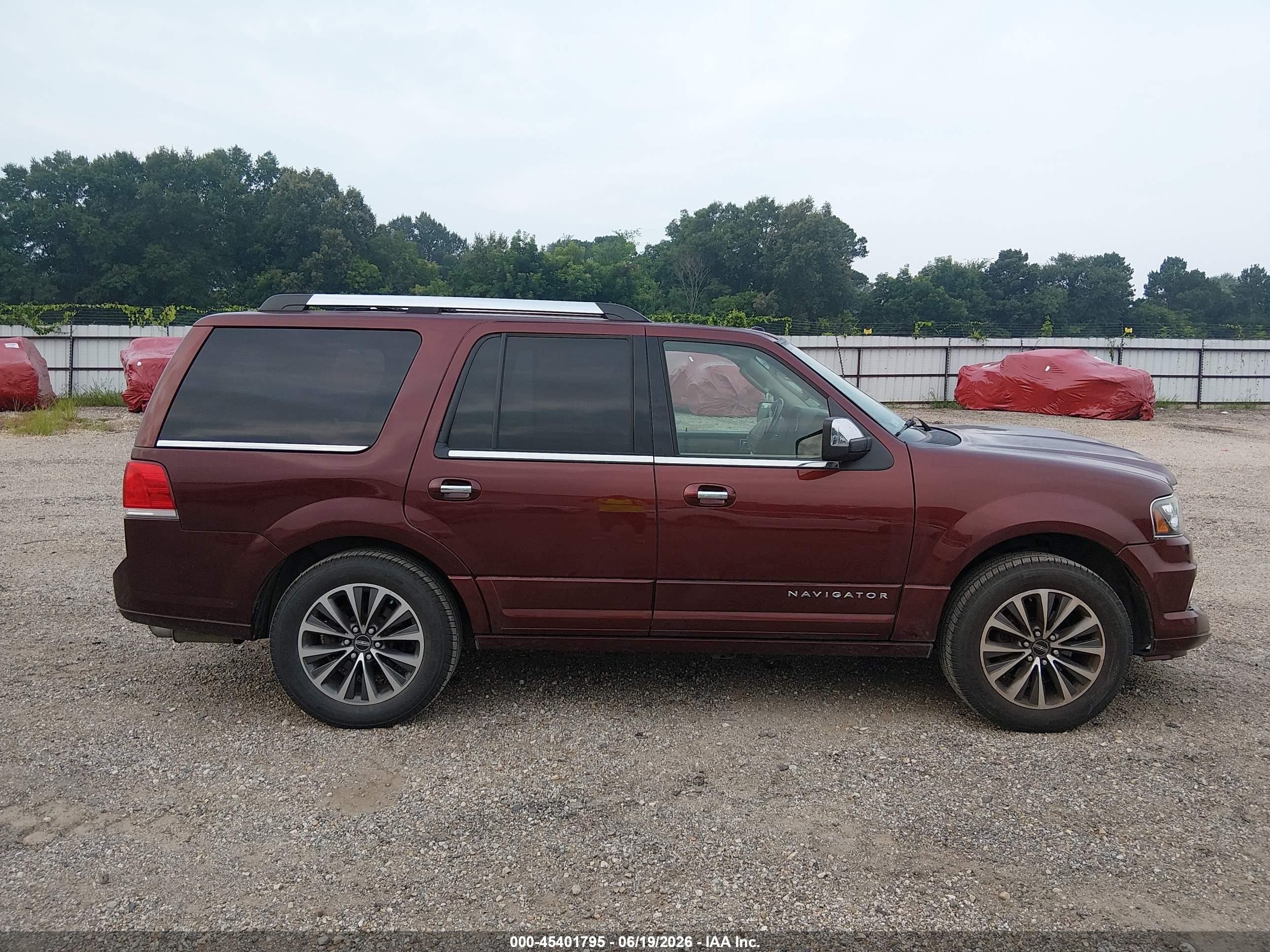2015 Lincoln Navigator   Burgundy vin: 5LMJJ2HT3FEJ14087