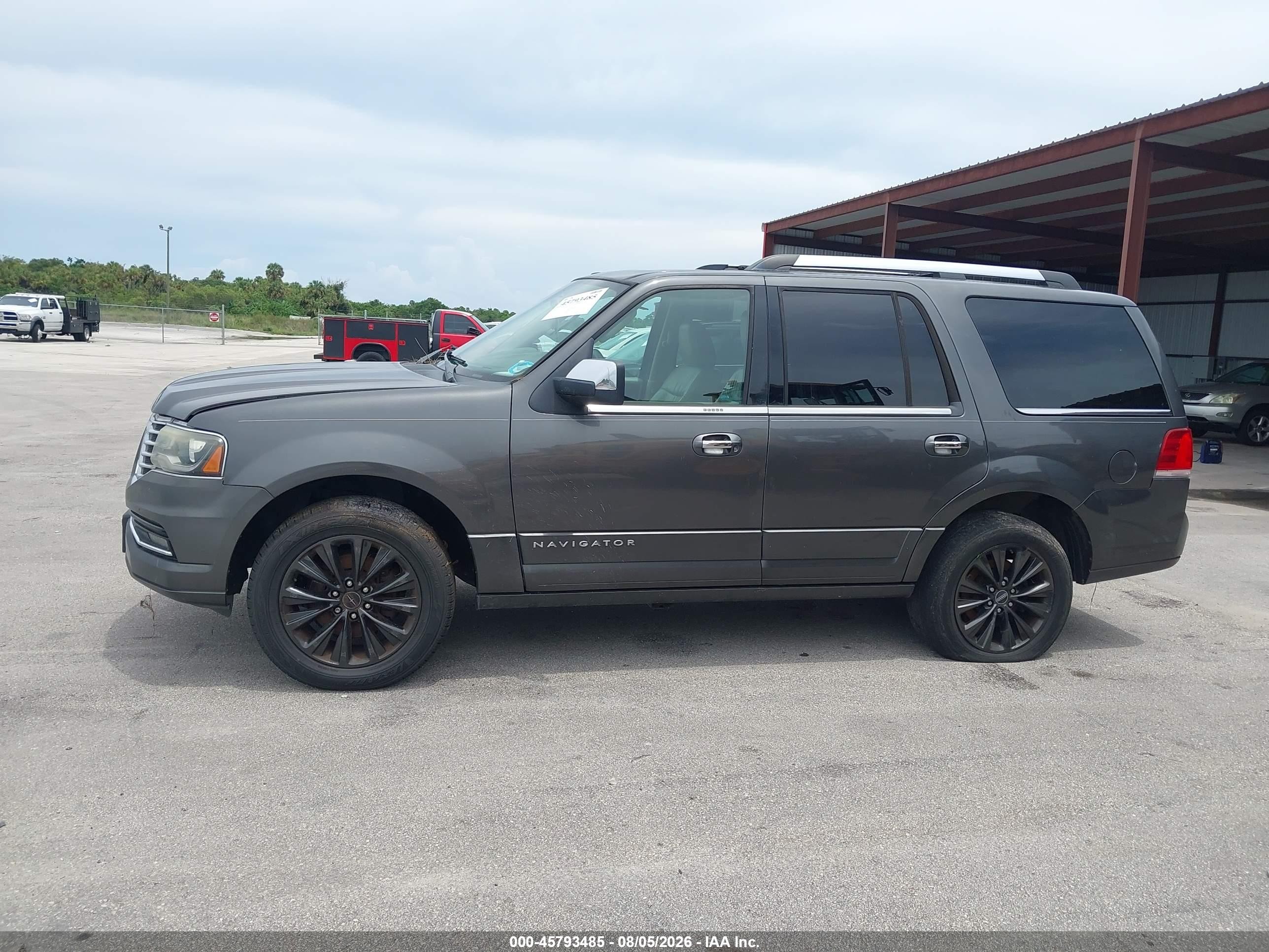 2015 Lincoln Navigator   Серый vin: 5LMJJ2HT4FEJ03986