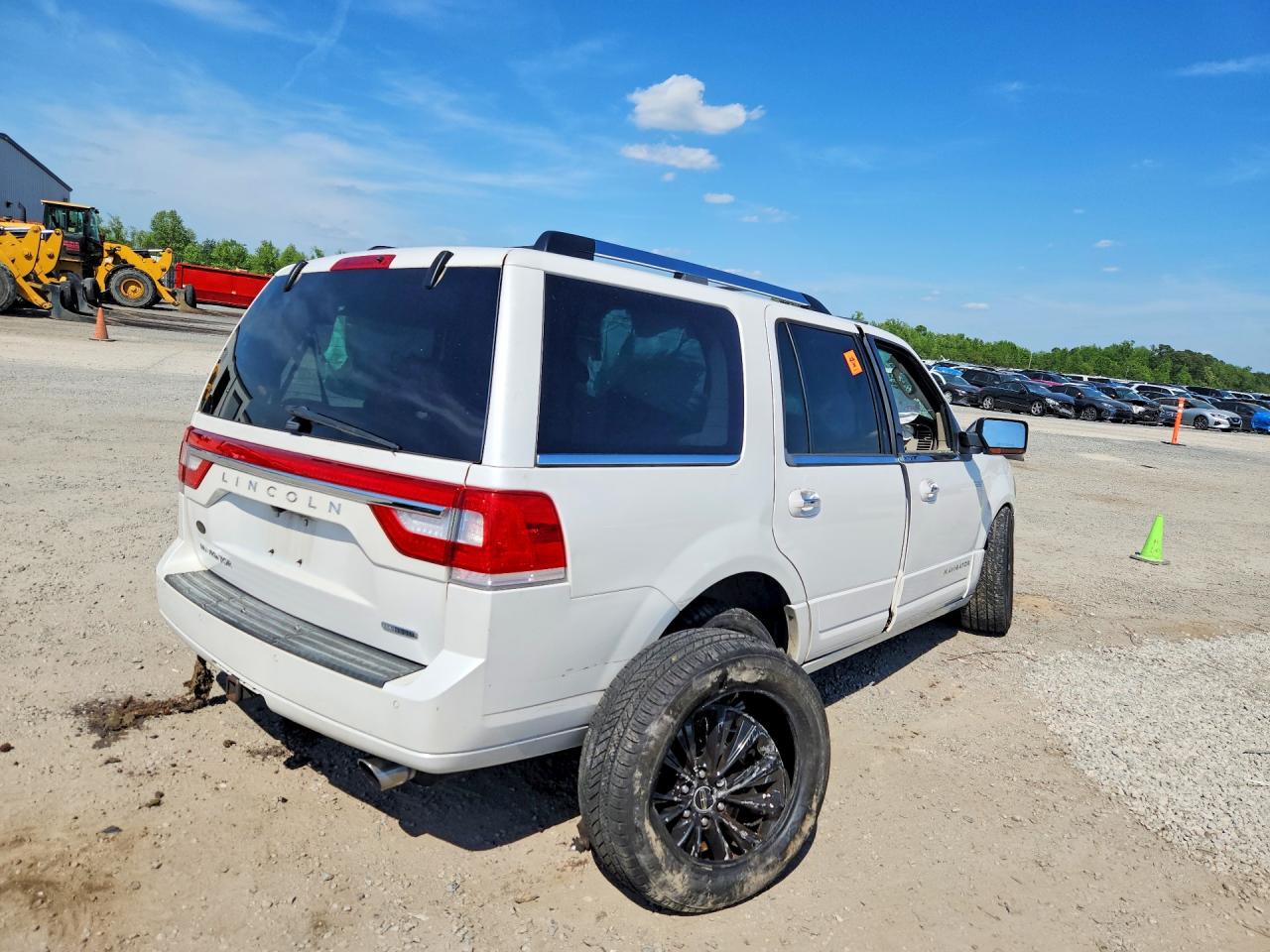 2015 Lincoln Navigator White vin: 5LMJJ2HT6FEJ01611