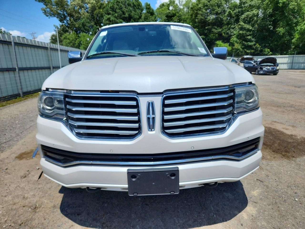 2015 Lincoln Navigator White vin: 5LMJJ2HT6FEJ02757