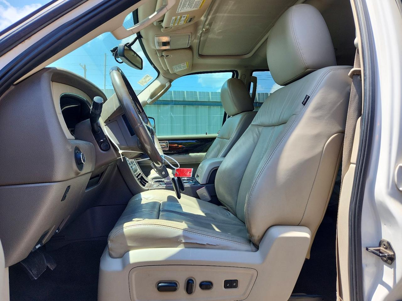 2015 Lincoln Navigator White vin: 5LMJJ2HT6FEJ02757