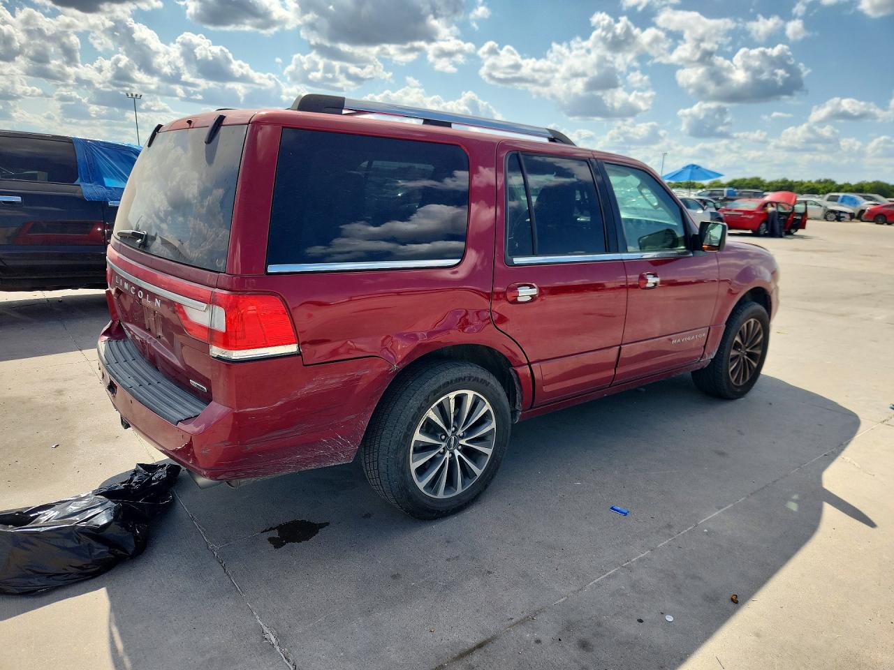 2015 Lincoln Navigator Red vin: 5LMJJ2HT7FEJ15274