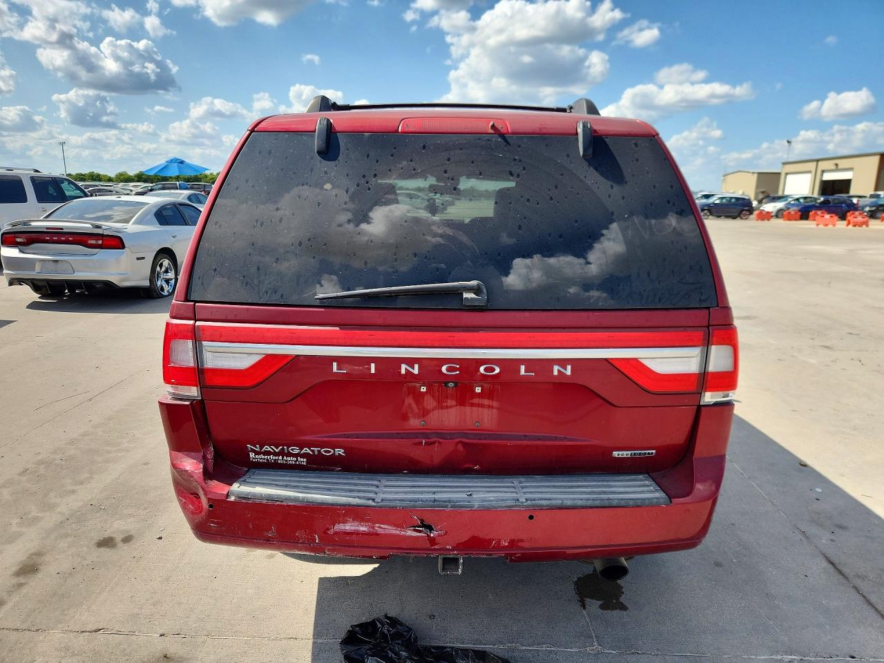 2015 Lincoln Navigator Red vin: 5LMJJ2HT7FEJ15274
