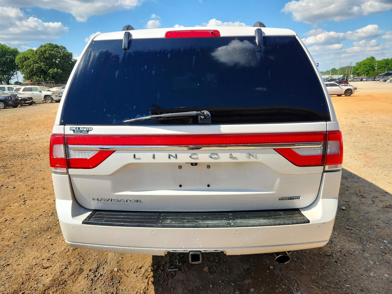 2015 Lincoln Navigator White vin: 5LMJJ2HT8FEJ06213