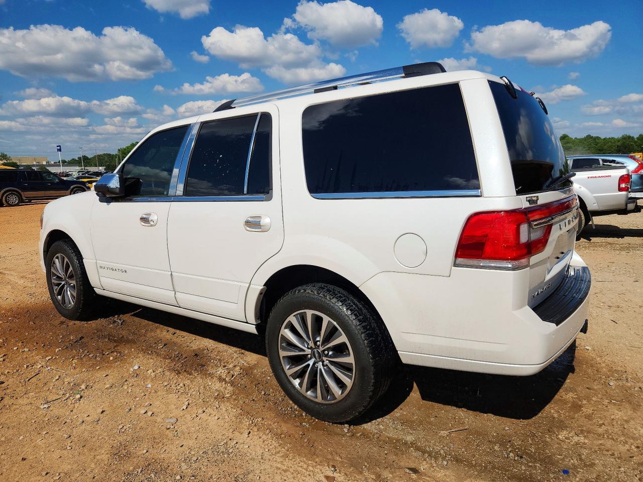 2015 Lincoln Navigator White vin: 5LMJJ2HT8FEJ06213