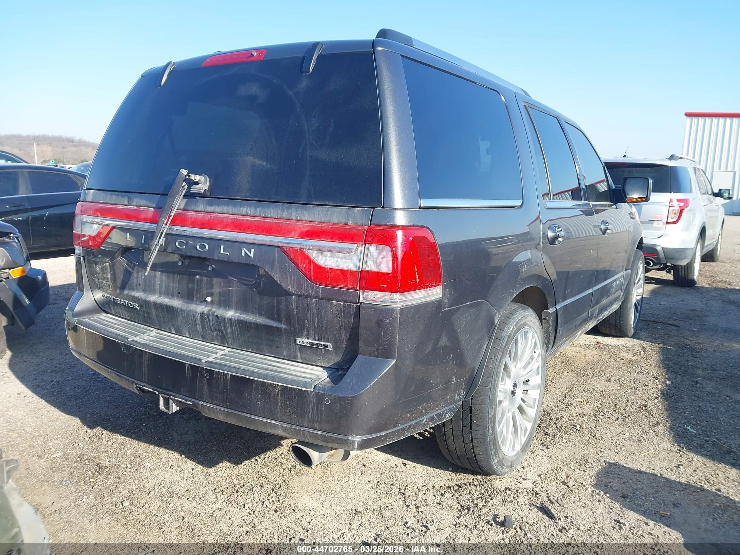2015 Lincoln Navigator   Gray vin: 5LMJJ2HT8FEJ07748