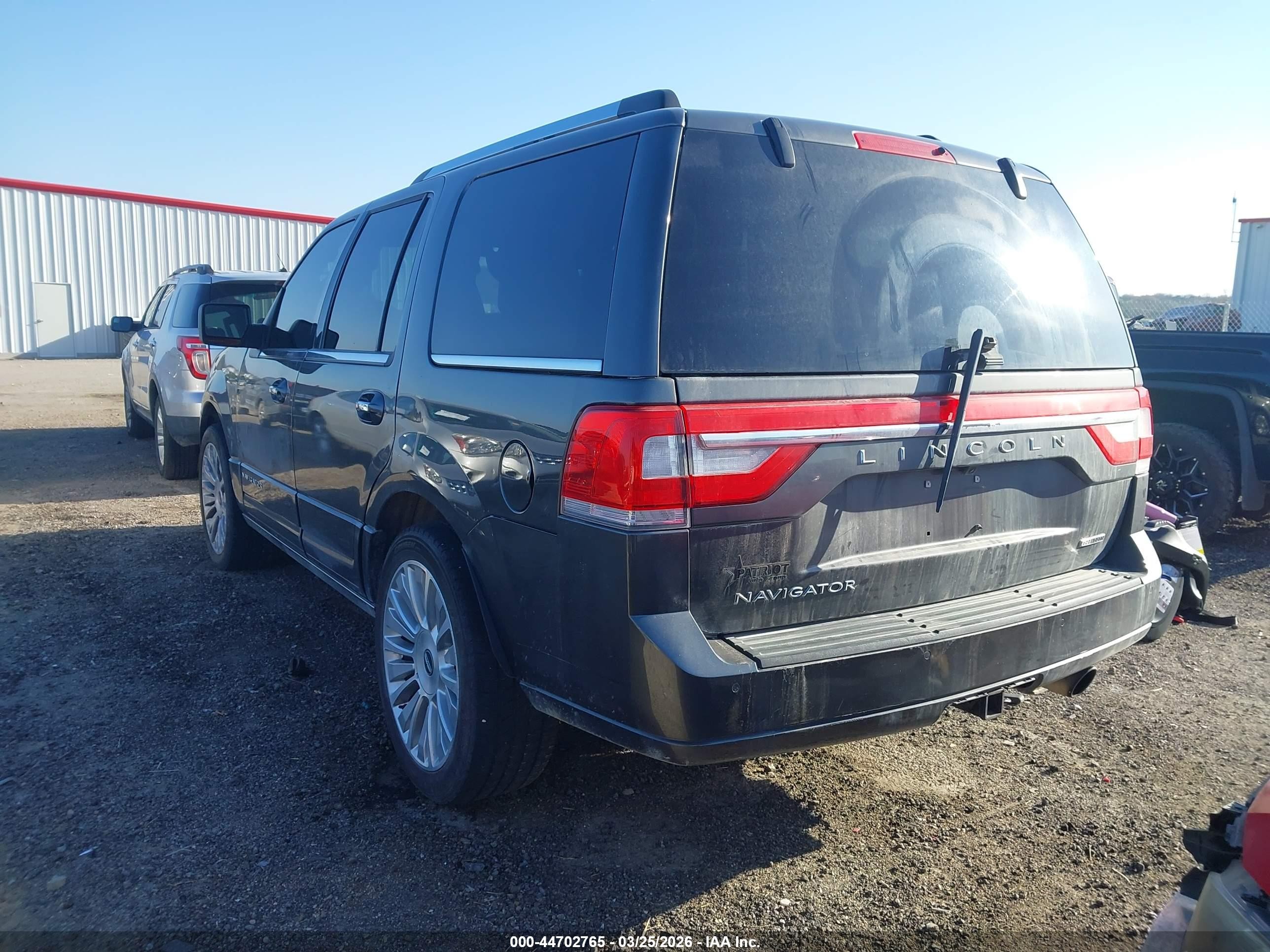2015 Lincoln Navigator   Gray vin: 5LMJJ2HT8FEJ07748