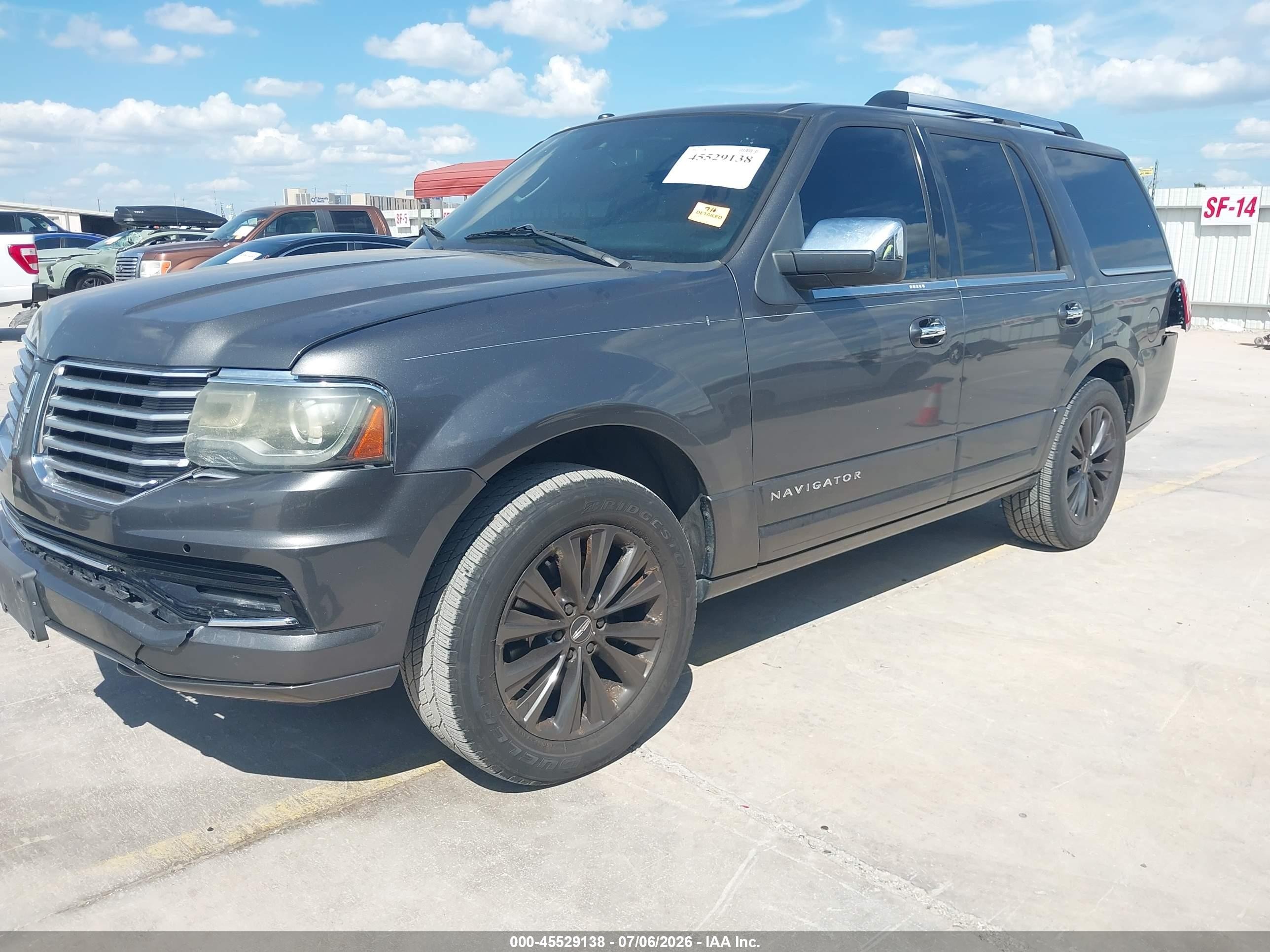 2015 Lincoln Navigator   Gray vin: 5LMJJ2HTXFEJ01014