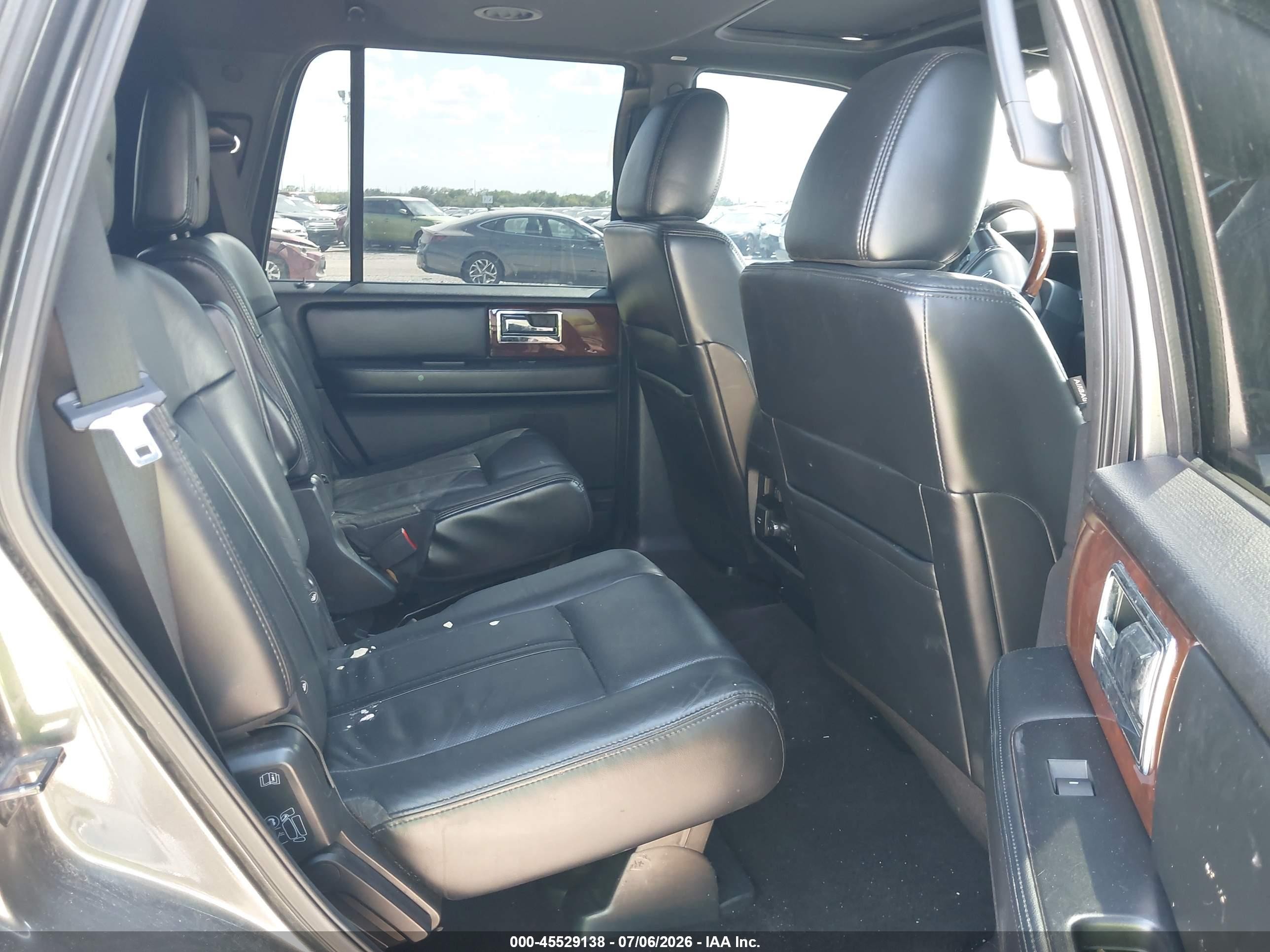 2015 Lincoln Navigator   Gray vin: 5LMJJ2HTXFEJ01014