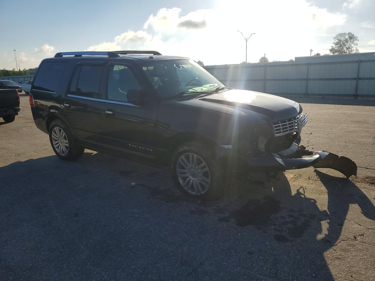 2011 Lincoln Navigator Black vin: 5LMJJ2J50BEJ01965