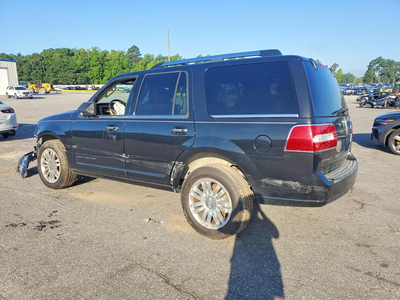 2011 Lincoln Navigator Black vin: 5LMJJ2J50BEJ01965
