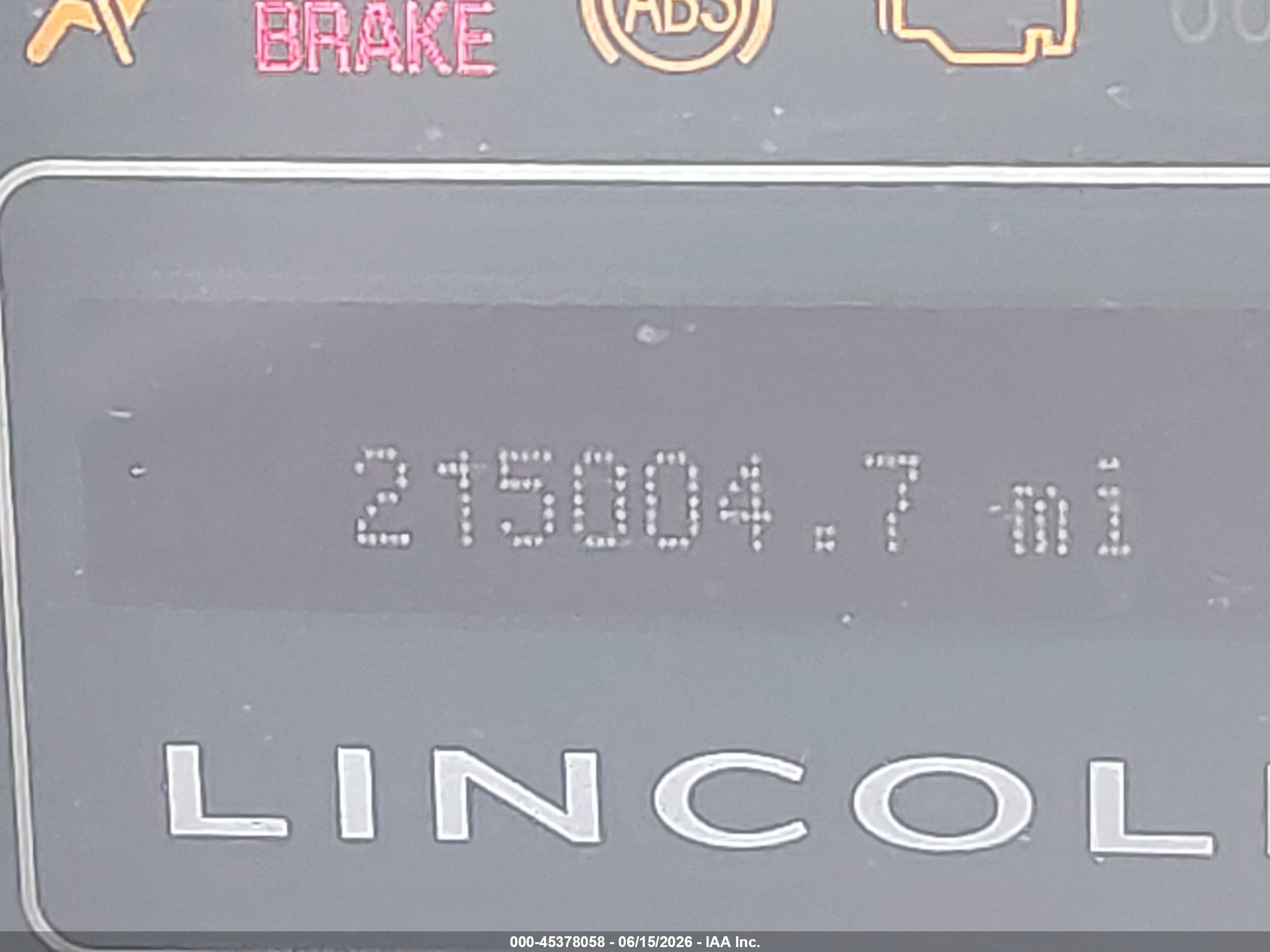 2011 Lincoln Navigator   Gray vin: 5LMJJ2J50BEJ02274