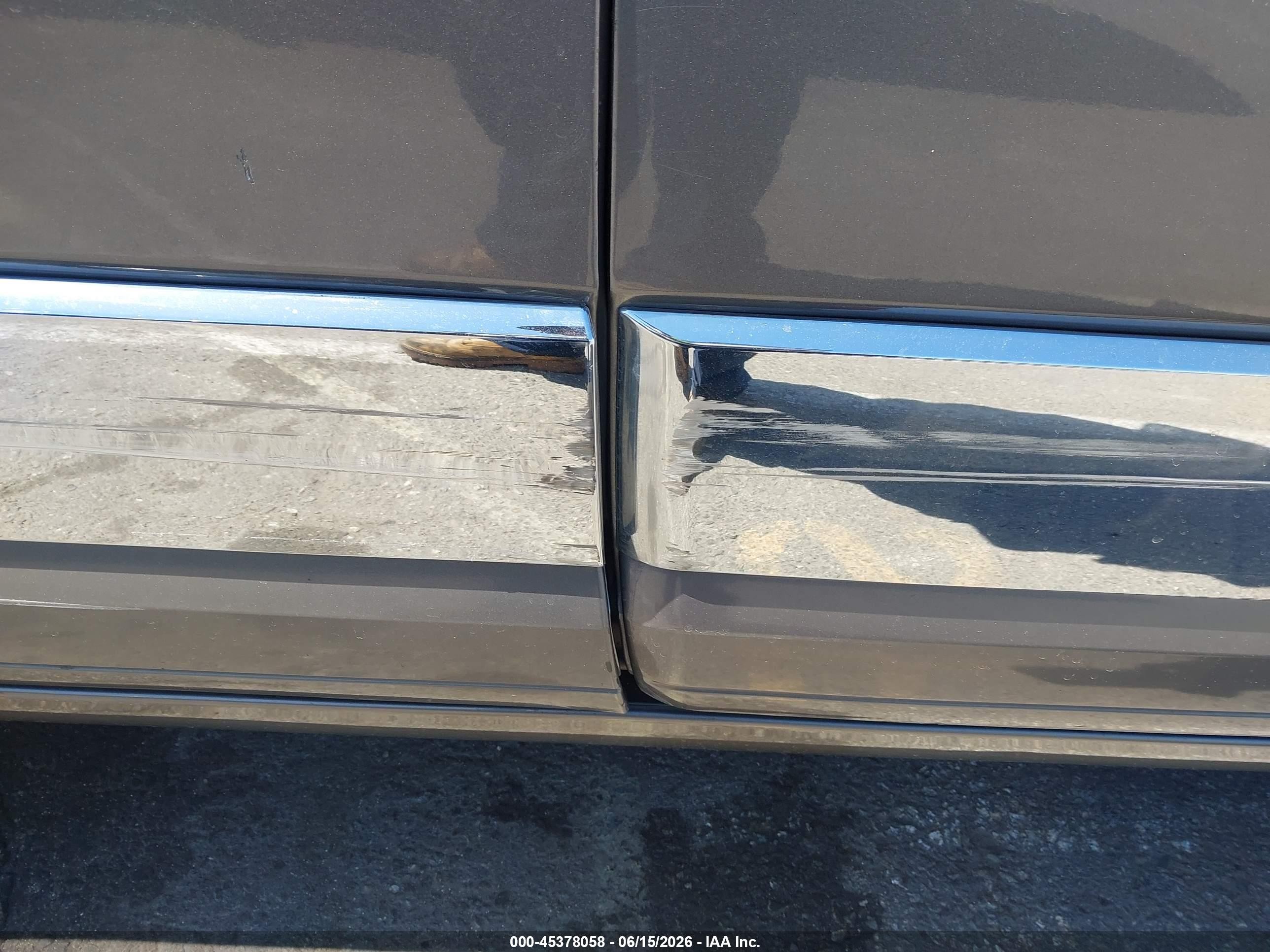 2011 Lincoln Navigator   Gray vin: 5LMJJ2J50BEJ02274