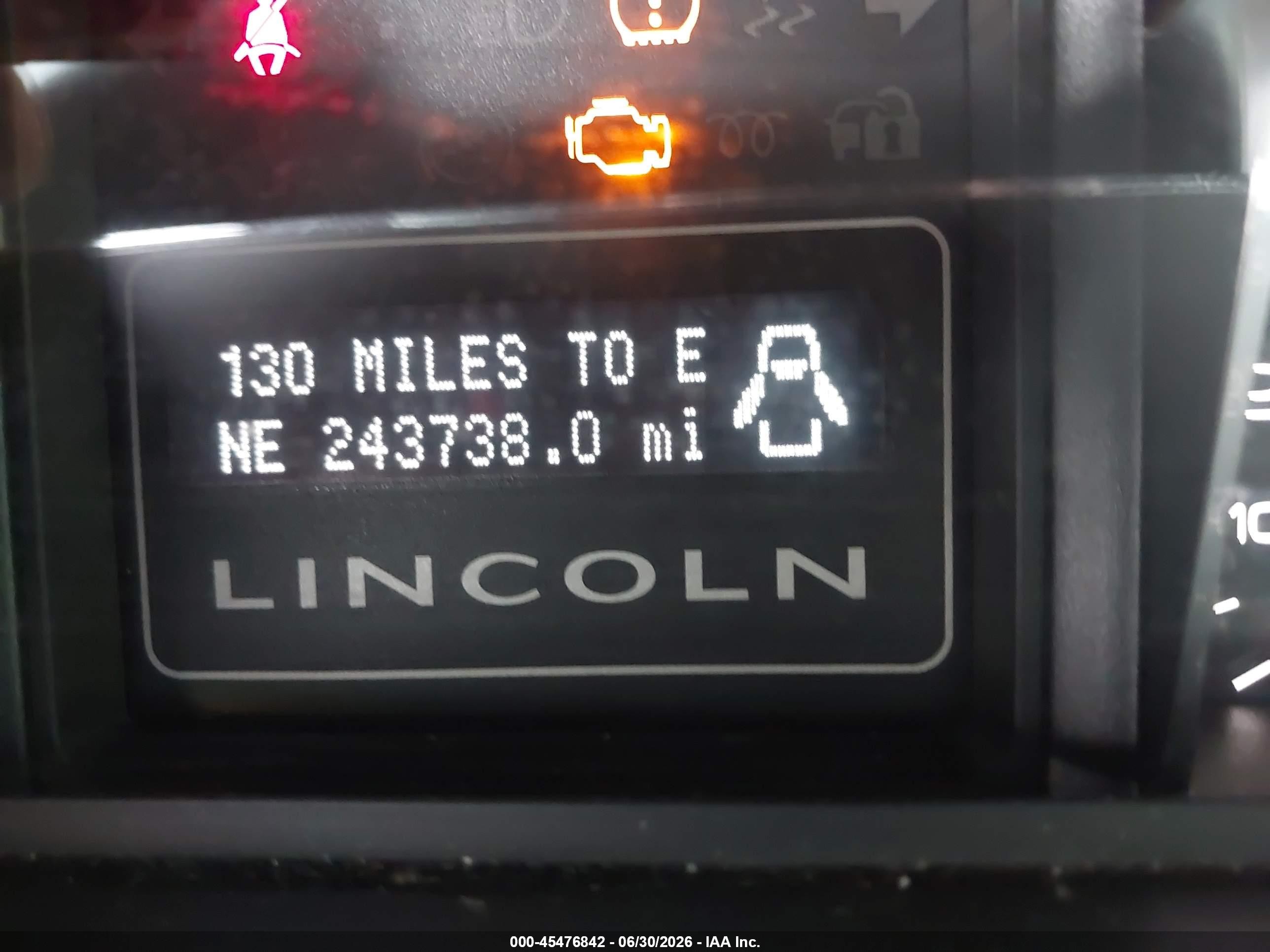 2011 Lincoln Navigator   Black vin: 5LMJJ2J50BEJ09628