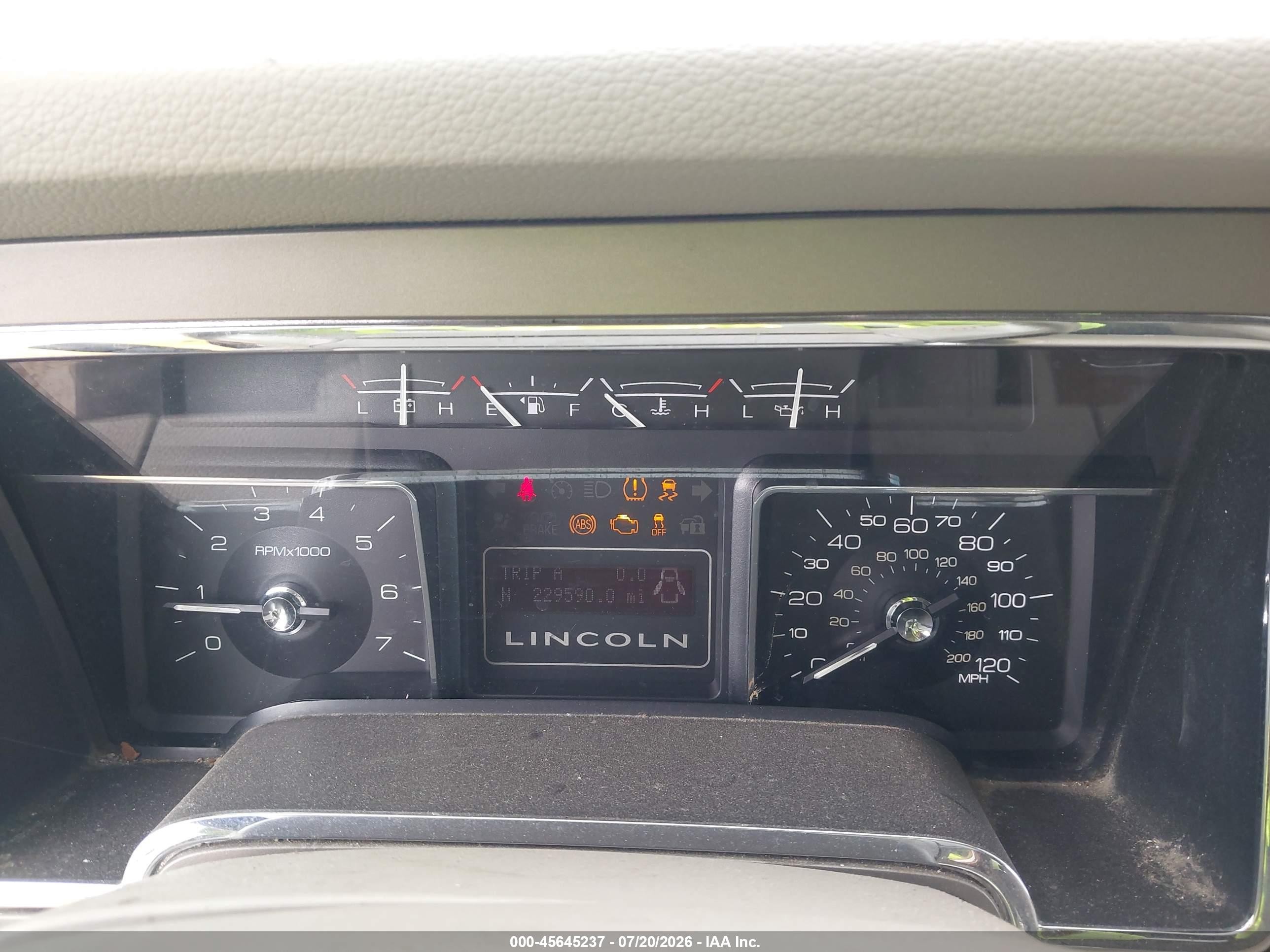 2012 Lincoln Navigator   Gray vin: 5LMJJ2J50CEL06302