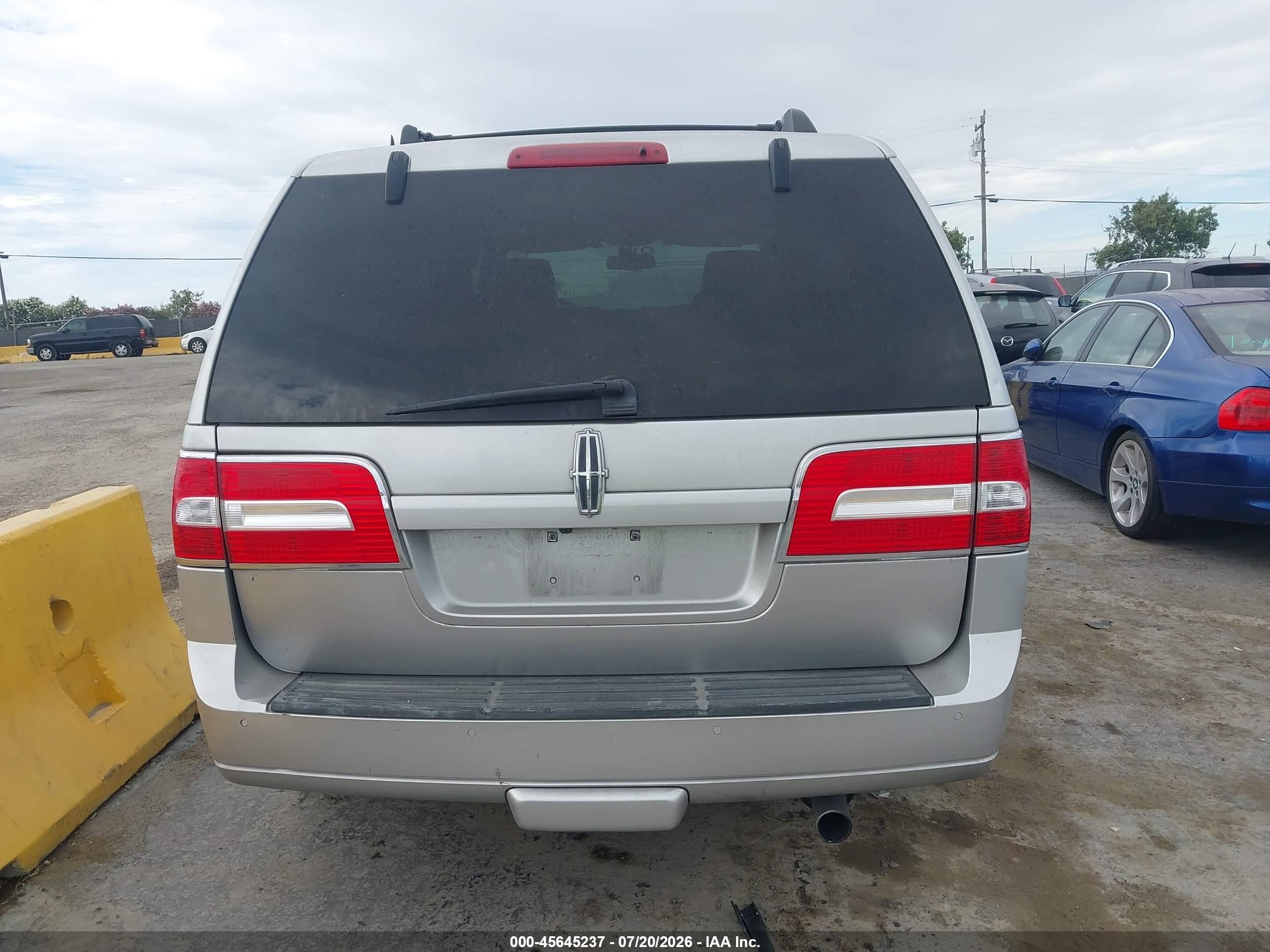 2012 Lincoln Navigator   Gray vin: 5LMJJ2J50CEL06302