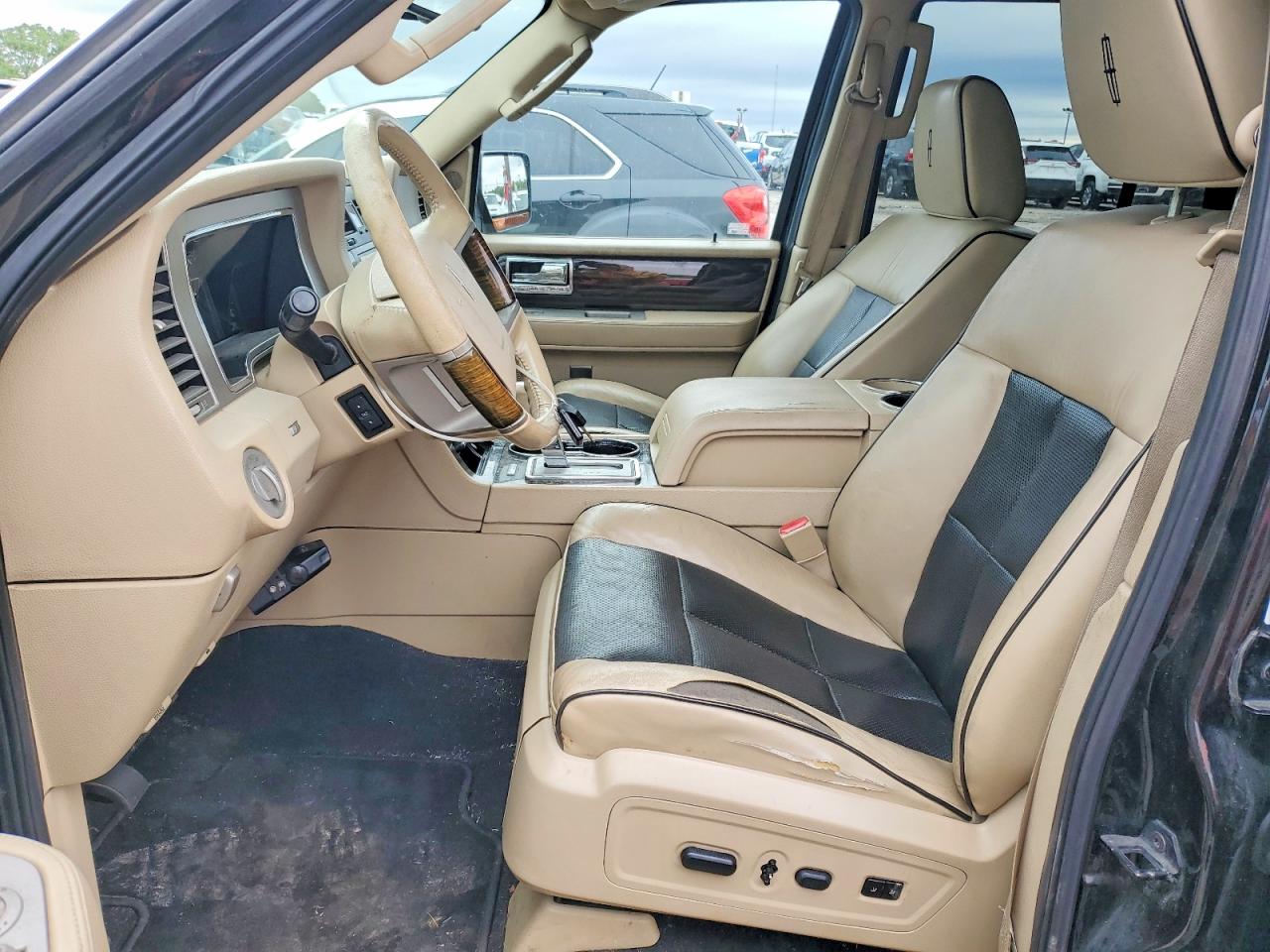 2010 Lincoln Navigator Black vin: 5LMJJ2J51AEJ01603