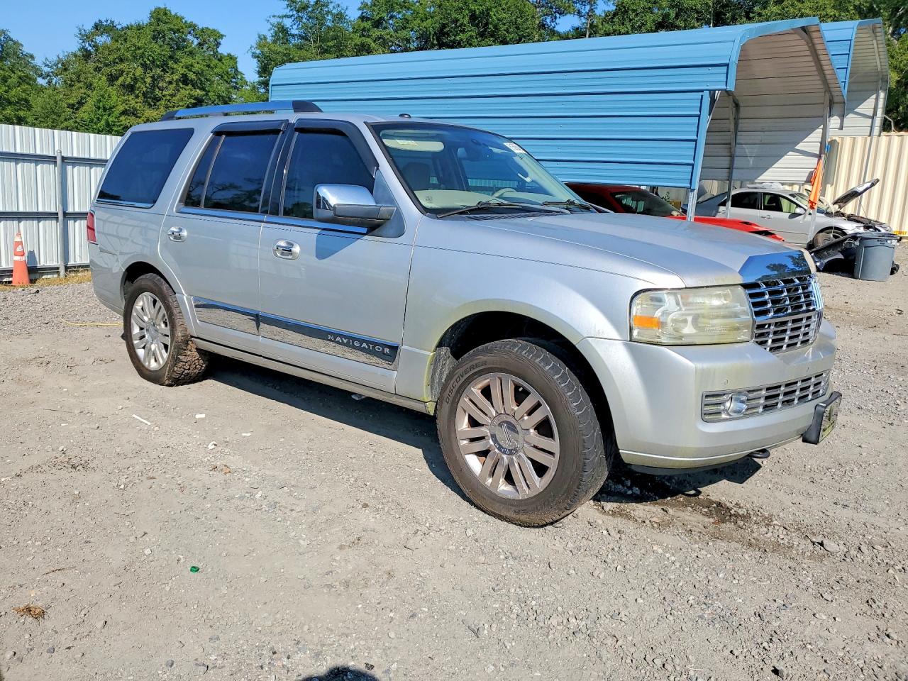 2011 Lincoln Navigator Серебряный vin: 5LMJJ2J51BEJ06284