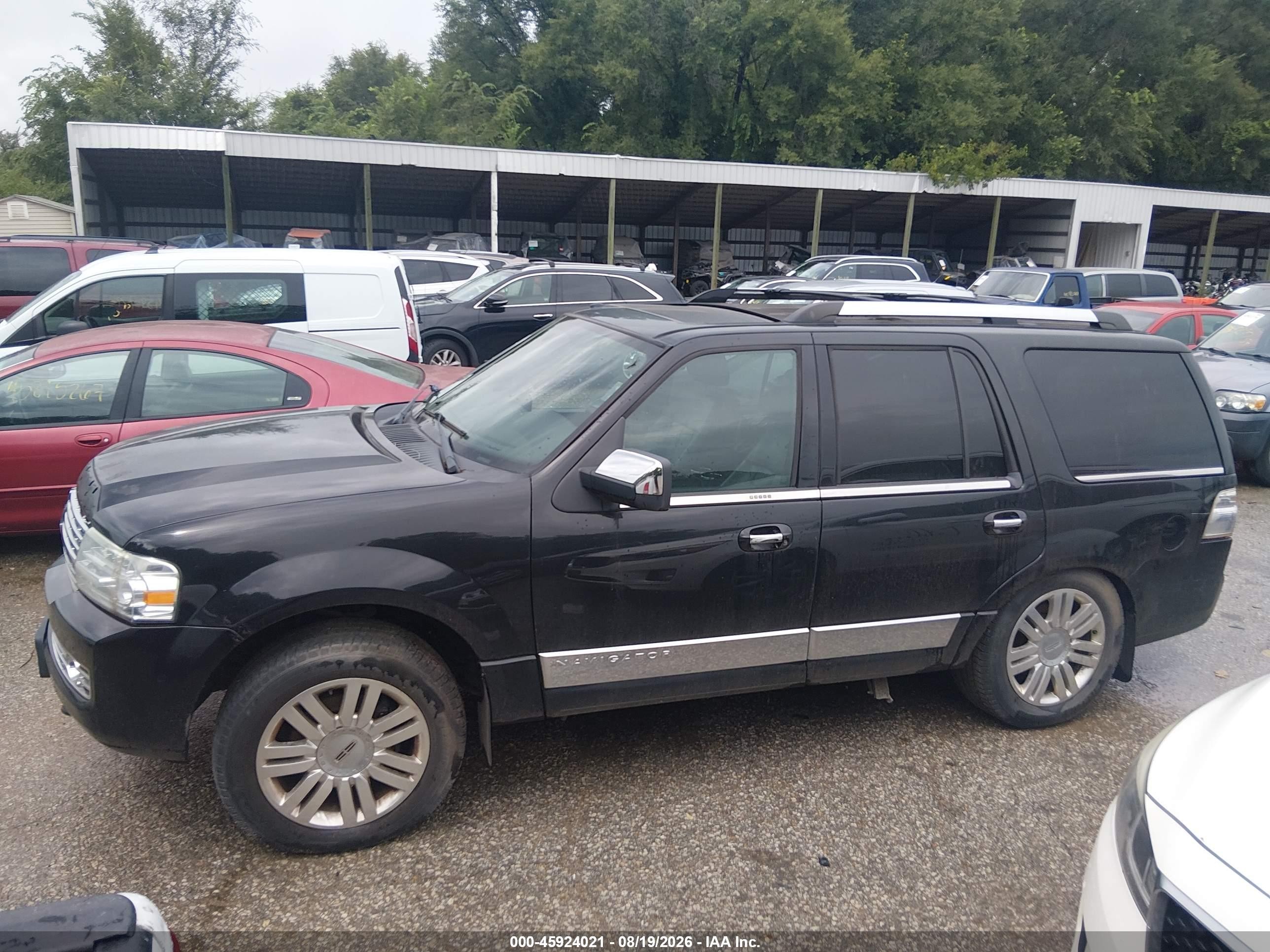 2013 Lincoln Navigator   Black vin: 5LMJJ2J51DEL03779