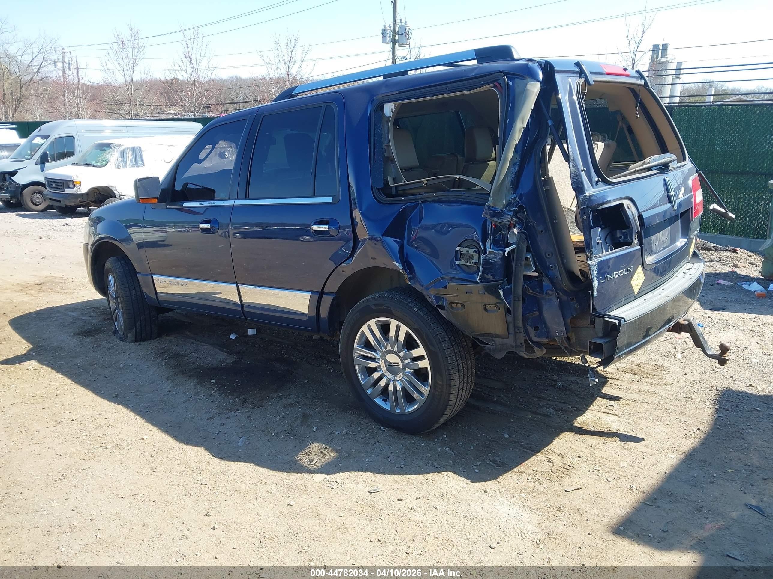 2010 Lincoln Navigator   Blue vin: 5LMJJ2J52AEJ02033