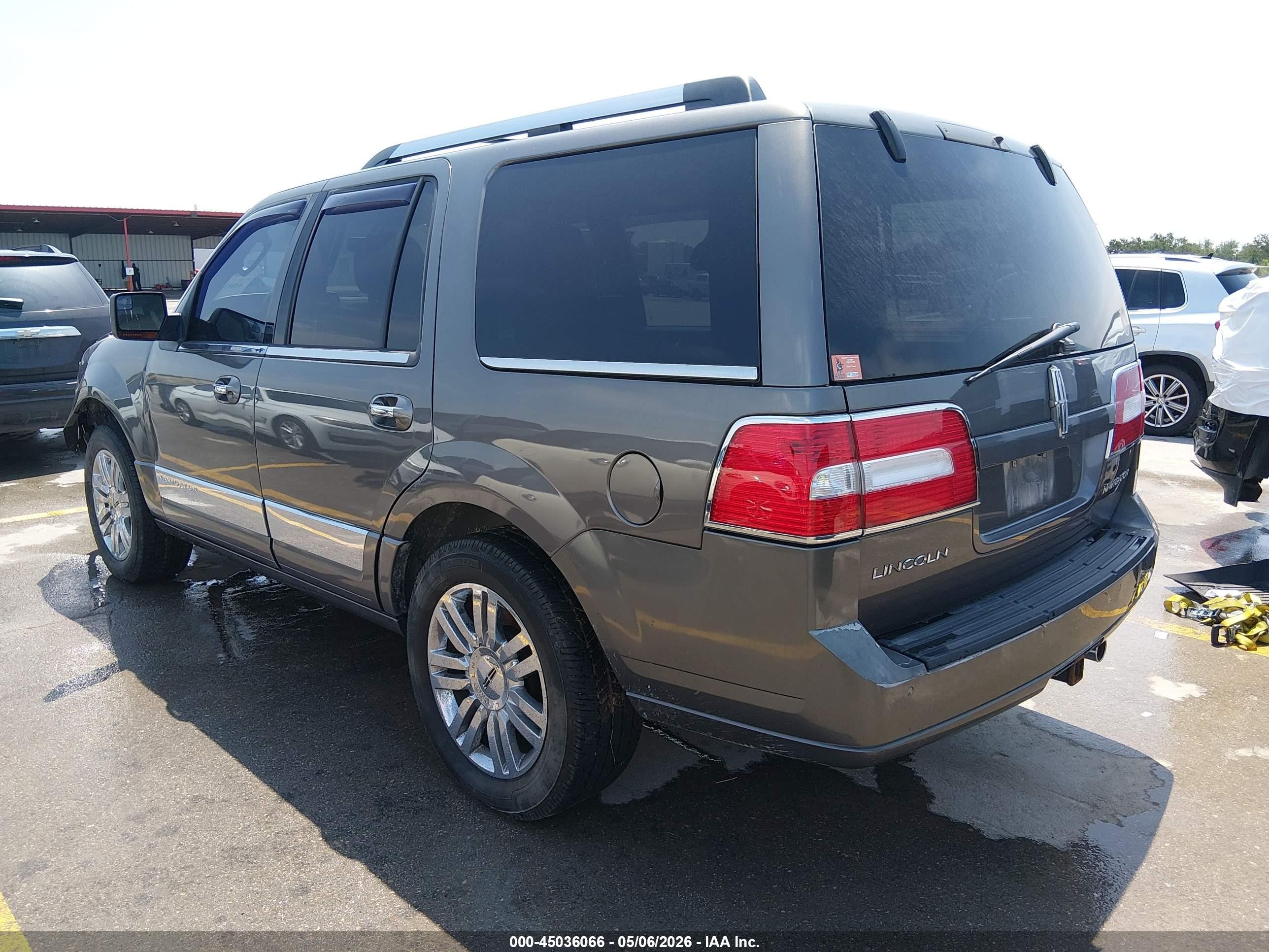 2014 Lincoln Navigator   Gray vin: 5LMJJ2J52EEL00942