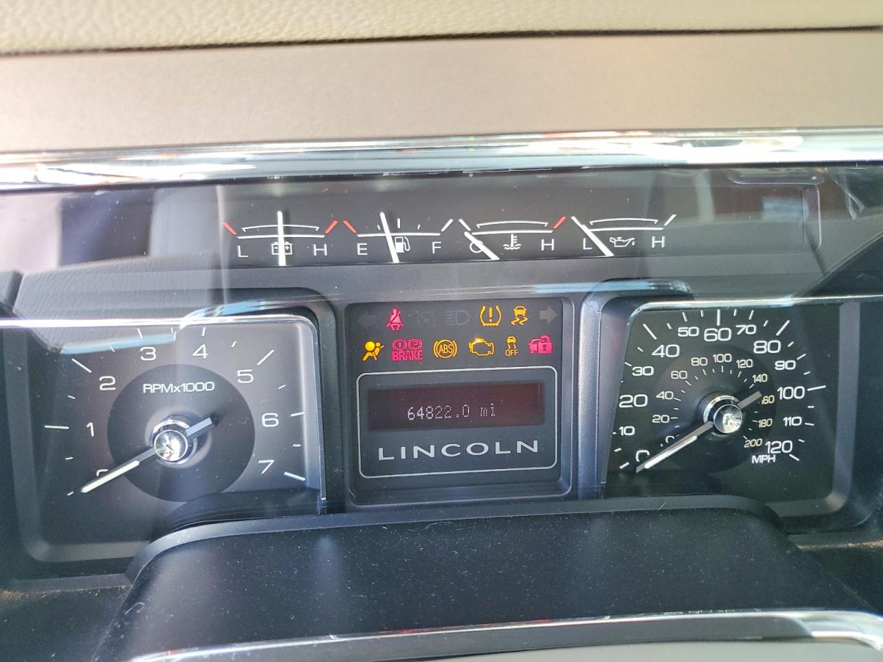 2014 Lincoln Navigator Silver vin: 5LMJJ2J52EEL07549