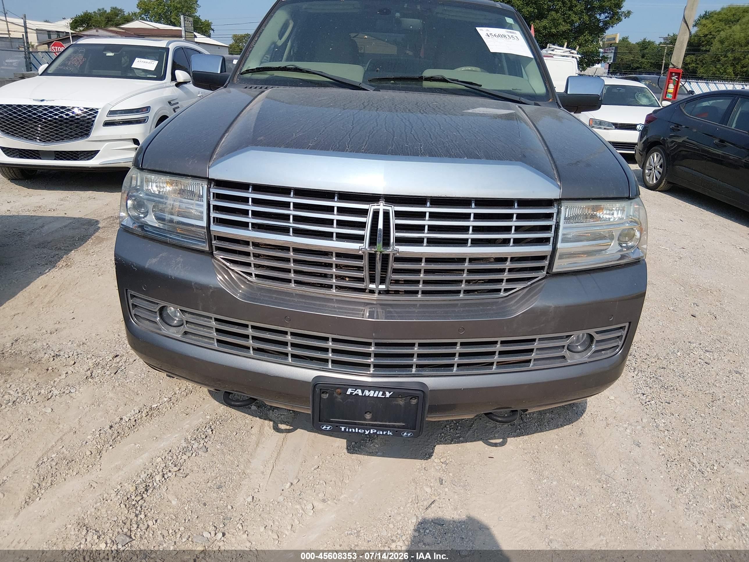 2012 Lincoln Navigator   Brown vin: 5LMJJ2J53CEL00686