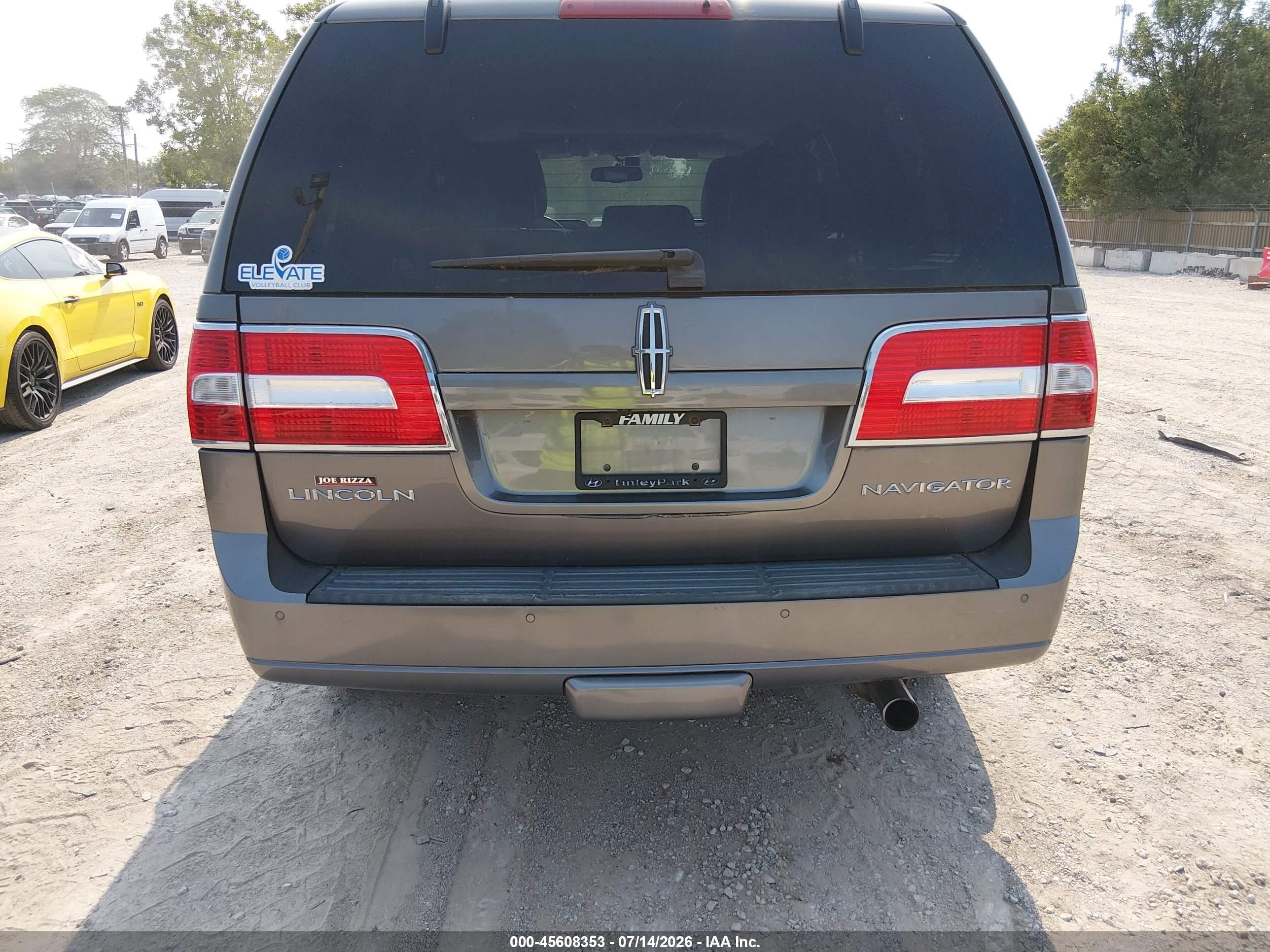 2012 Lincoln Navigator   Brown vin: 5LMJJ2J53CEL00686