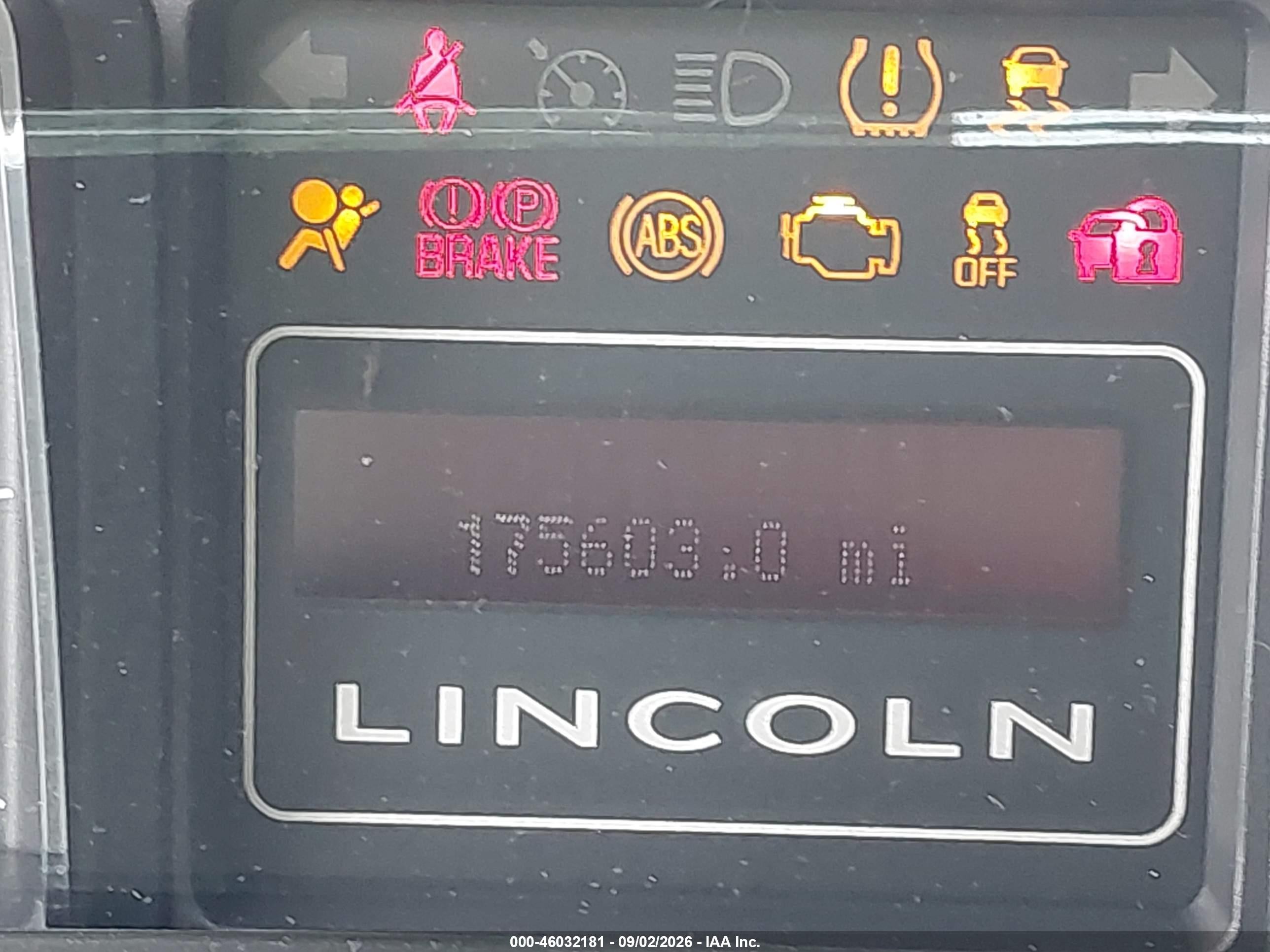 2013 Lincoln Navigator   Черный vin: 5LMJJ2J53DEL01273