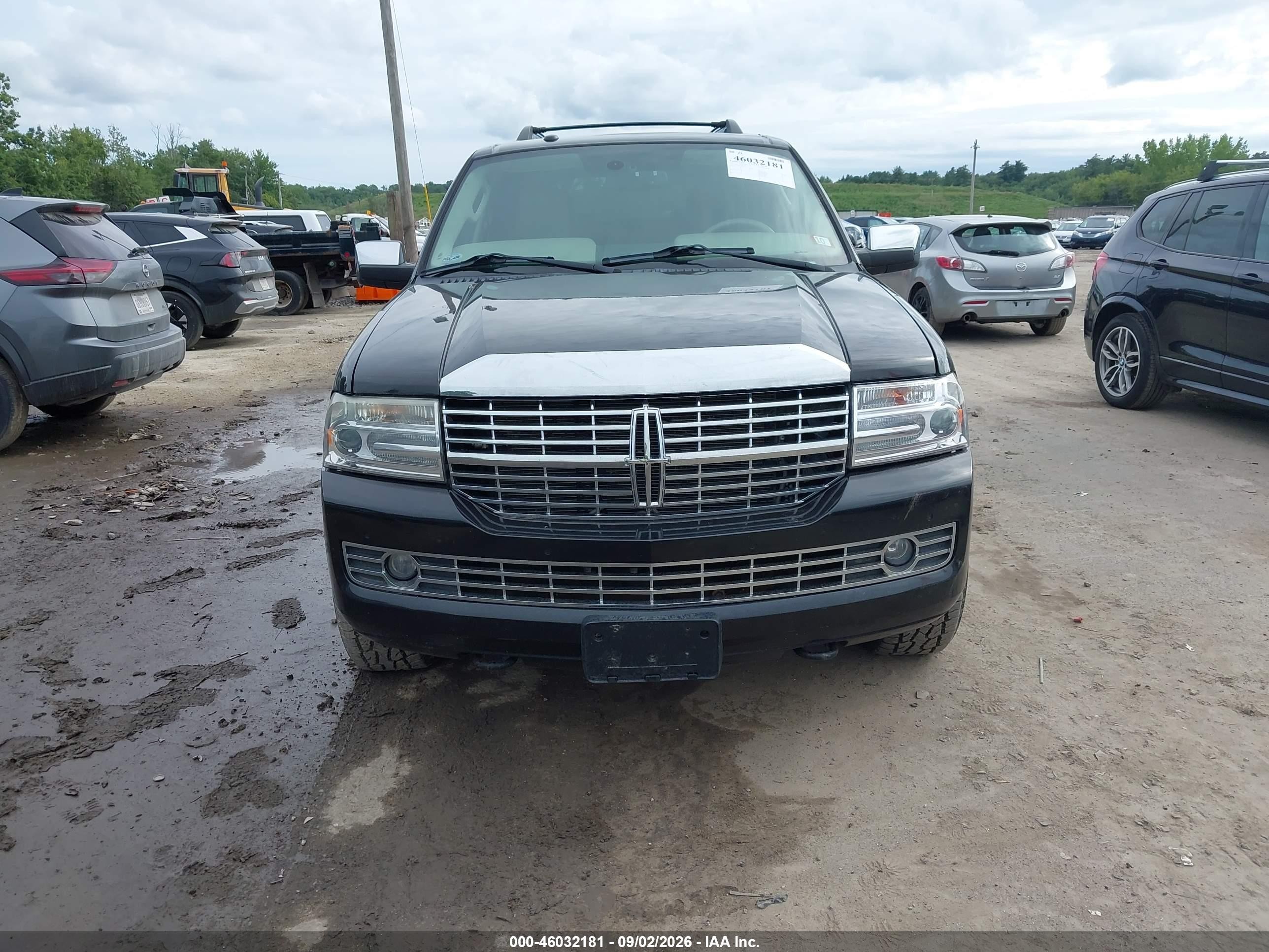 2013 Lincoln Navigator   Черный vin: 5LMJJ2J53DEL01273
