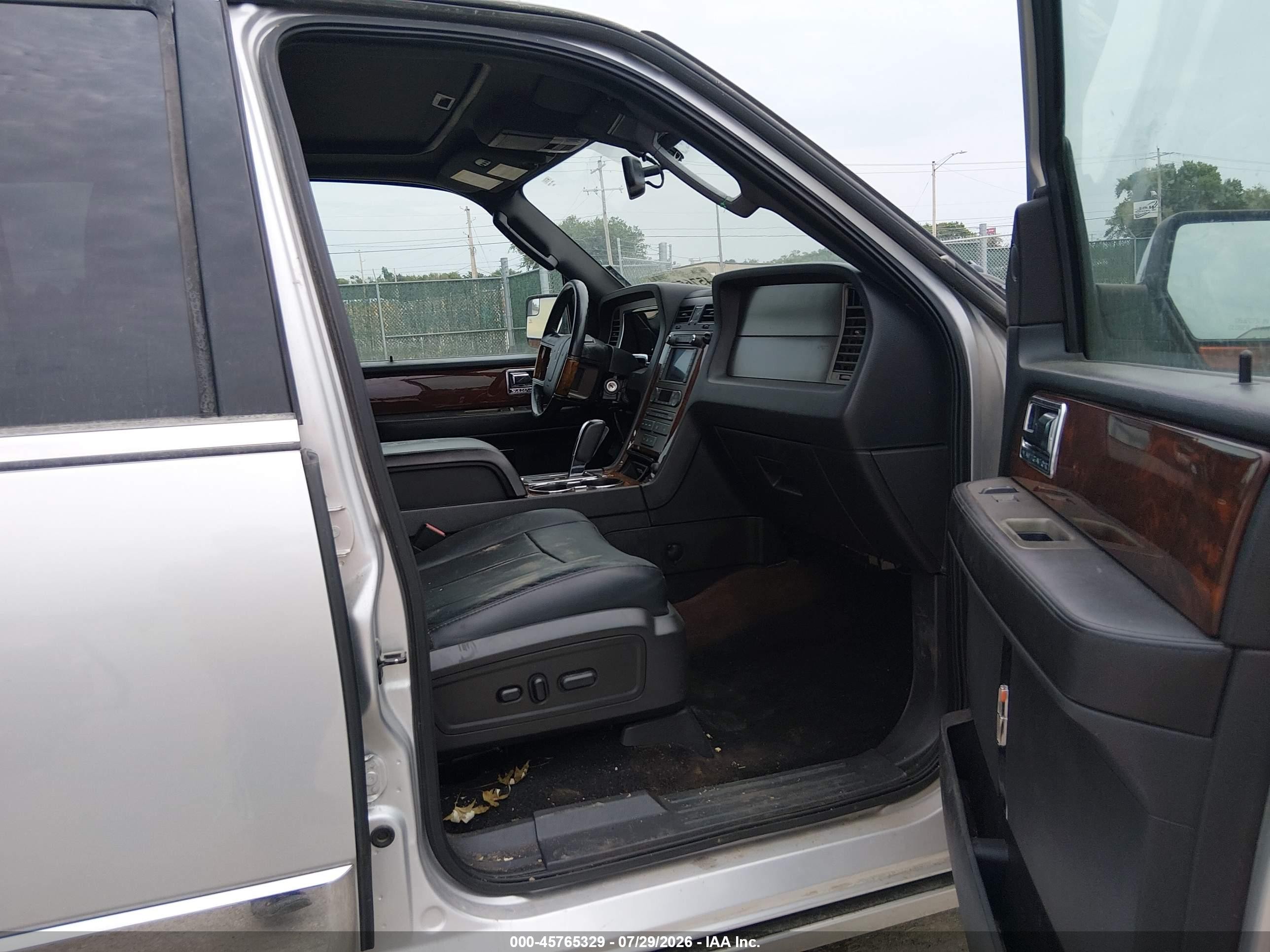 2013 Lincoln Navigator   Gray vin: 5LMJJ2J53DEL01547