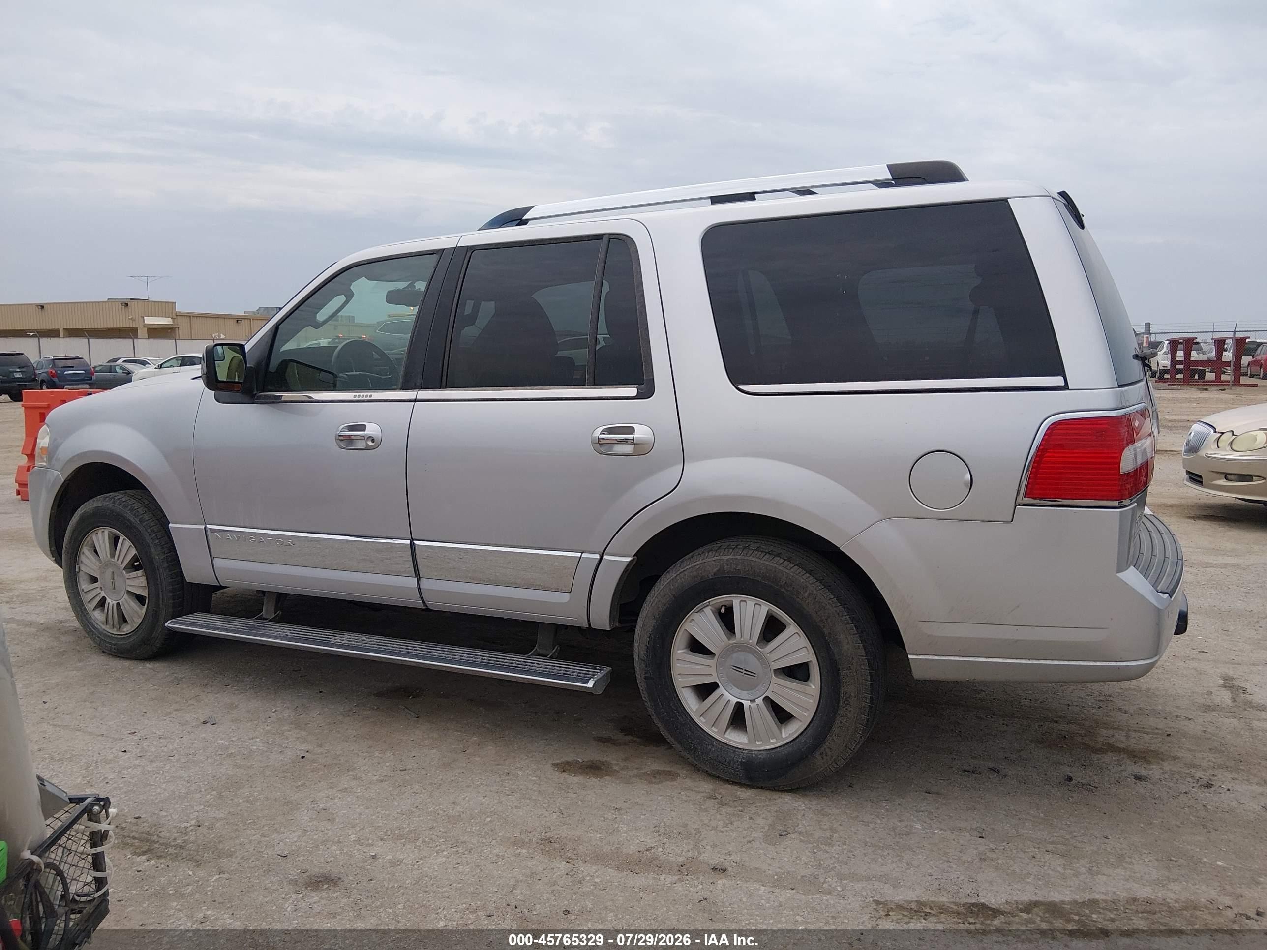 2013 Lincoln Navigator   Gray vin: 5LMJJ2J53DEL01547