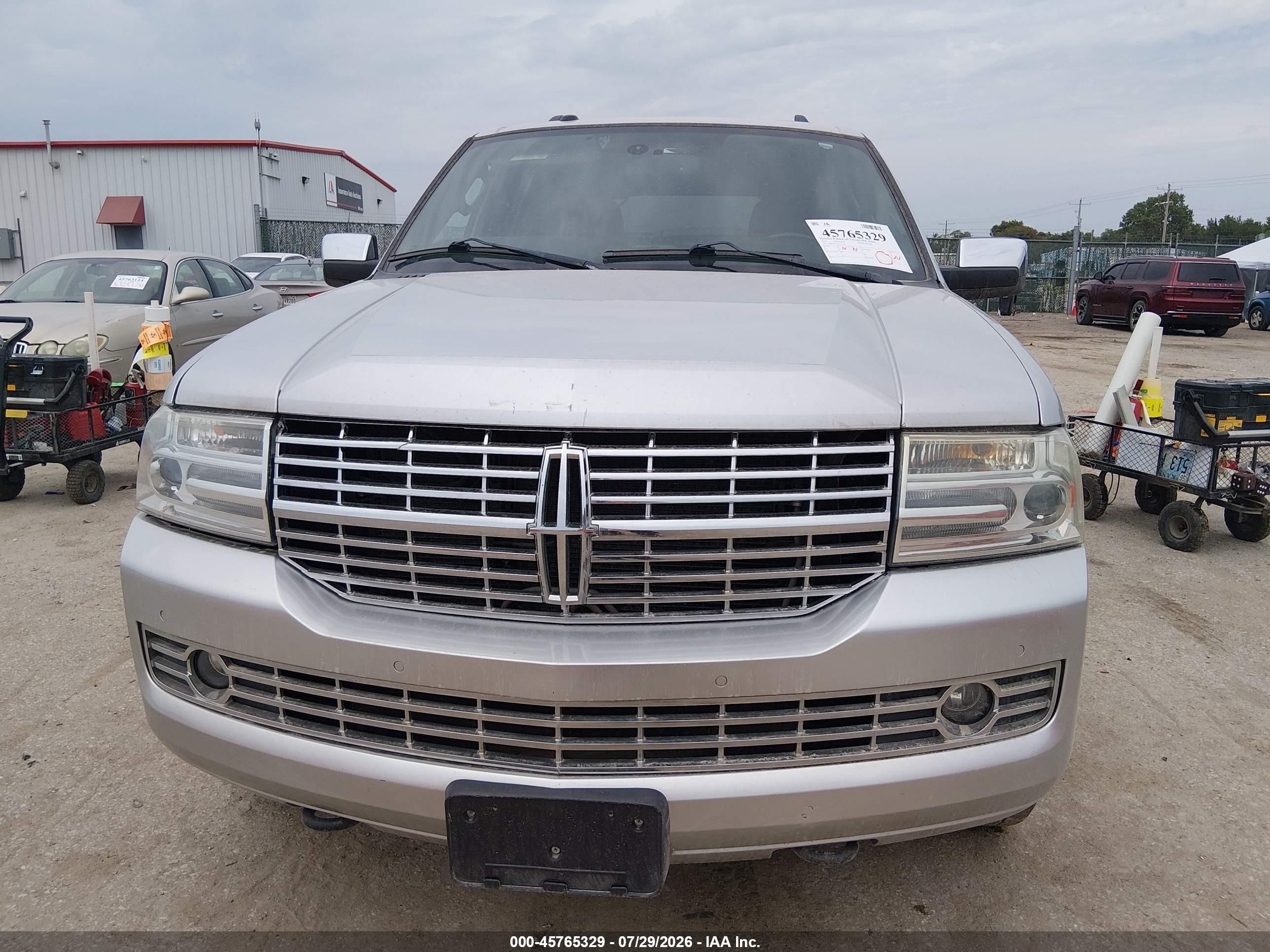 2013 Lincoln Navigator   Gray vin: 5LMJJ2J53DEL01547