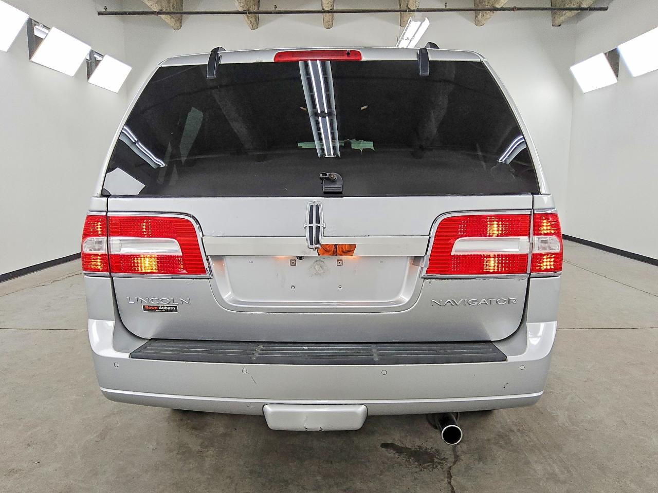 2013 Lincoln Navigator Silver vin: 5LMJJ2J53DEL06036