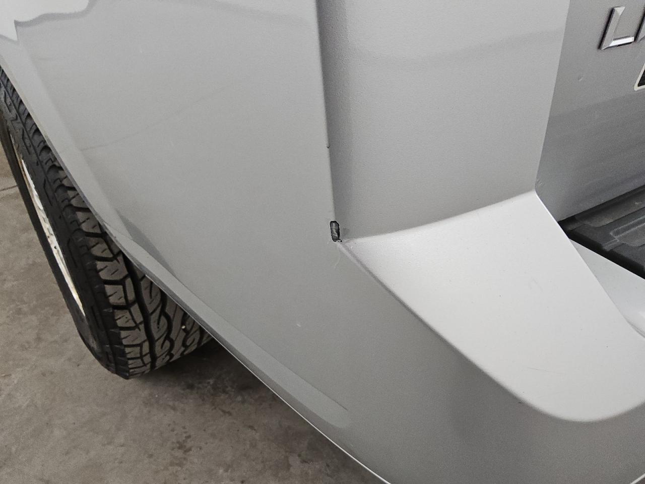 2013 Lincoln Navigator Silver vin: 5LMJJ2J53DEL06036 Damage: Rear Bumper, Heavy Scratch, 1 To 2 Inches