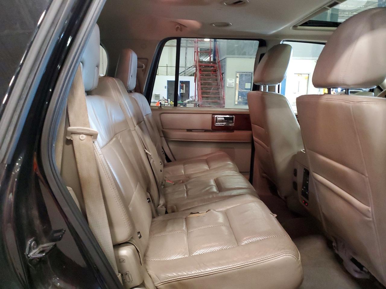 2014 Lincoln Navigator Black vin: 5LMJJ2J53EEL02151