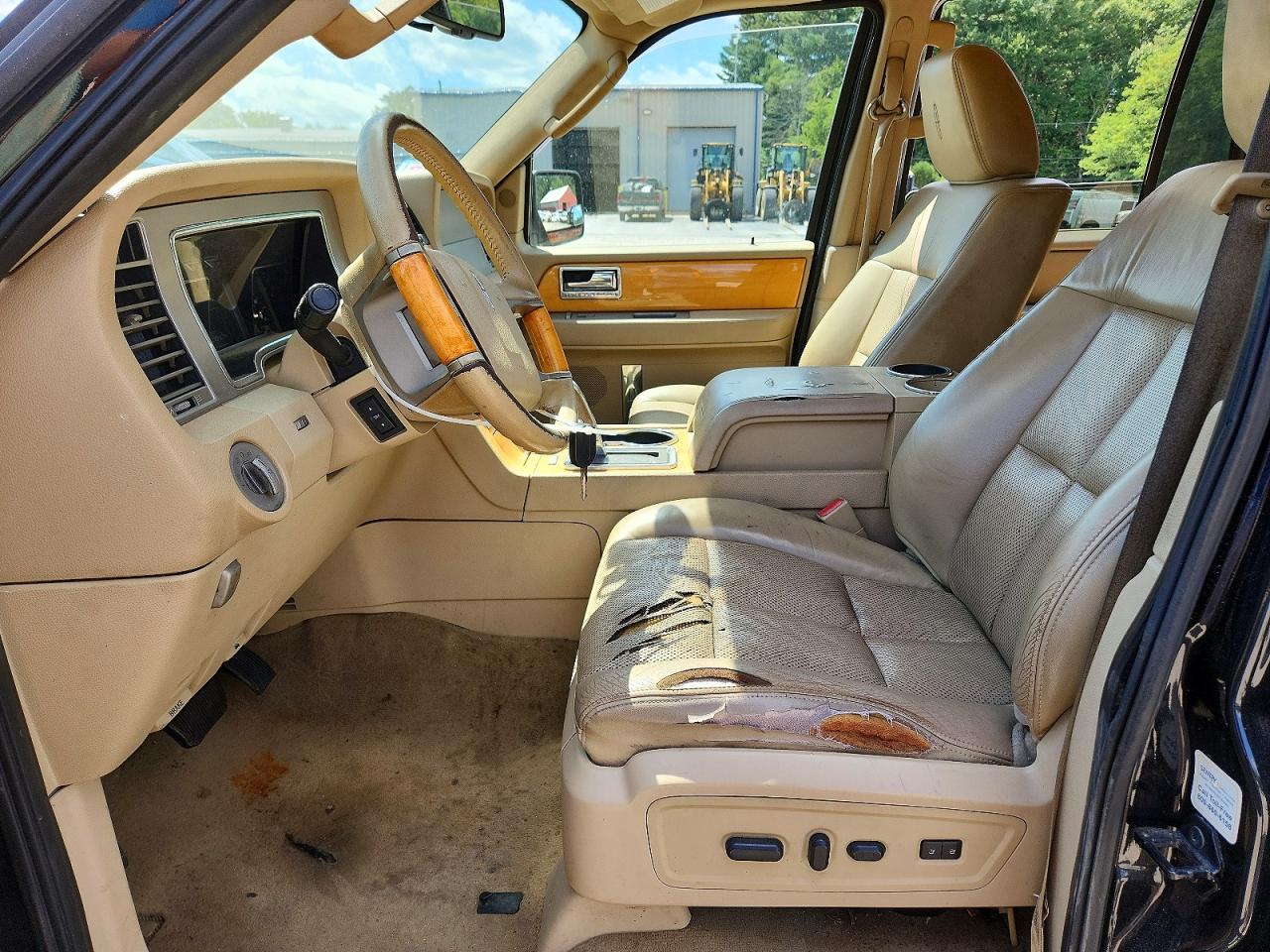 2010 Lincoln Navigator Black vin: 5LMJJ2J54AEJ05323