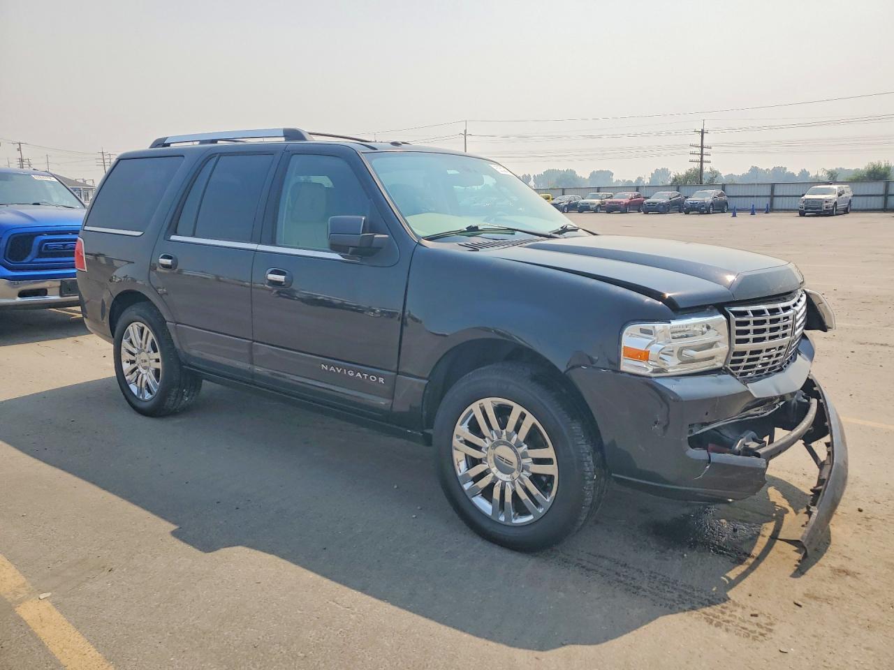 2010 Lincoln Navigator Black vin: 5LMJJ2J54AEJ10585