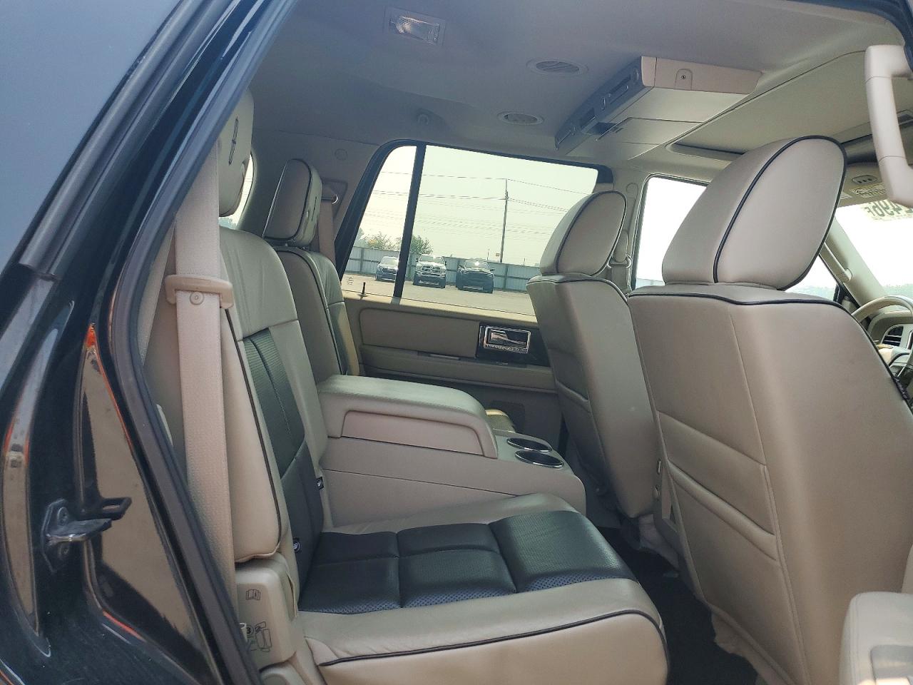 2010 Lincoln Navigator Black vin: 5LMJJ2J54AEJ10585