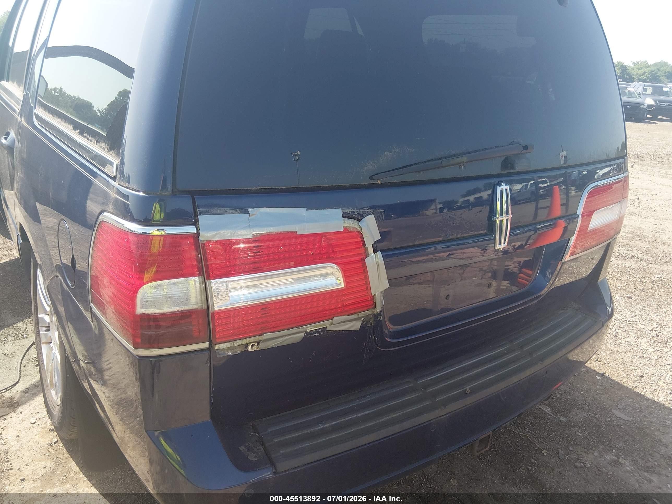 2011 Lincoln Navigator   Blue vin: 5LMJJ2J55BEJ02755