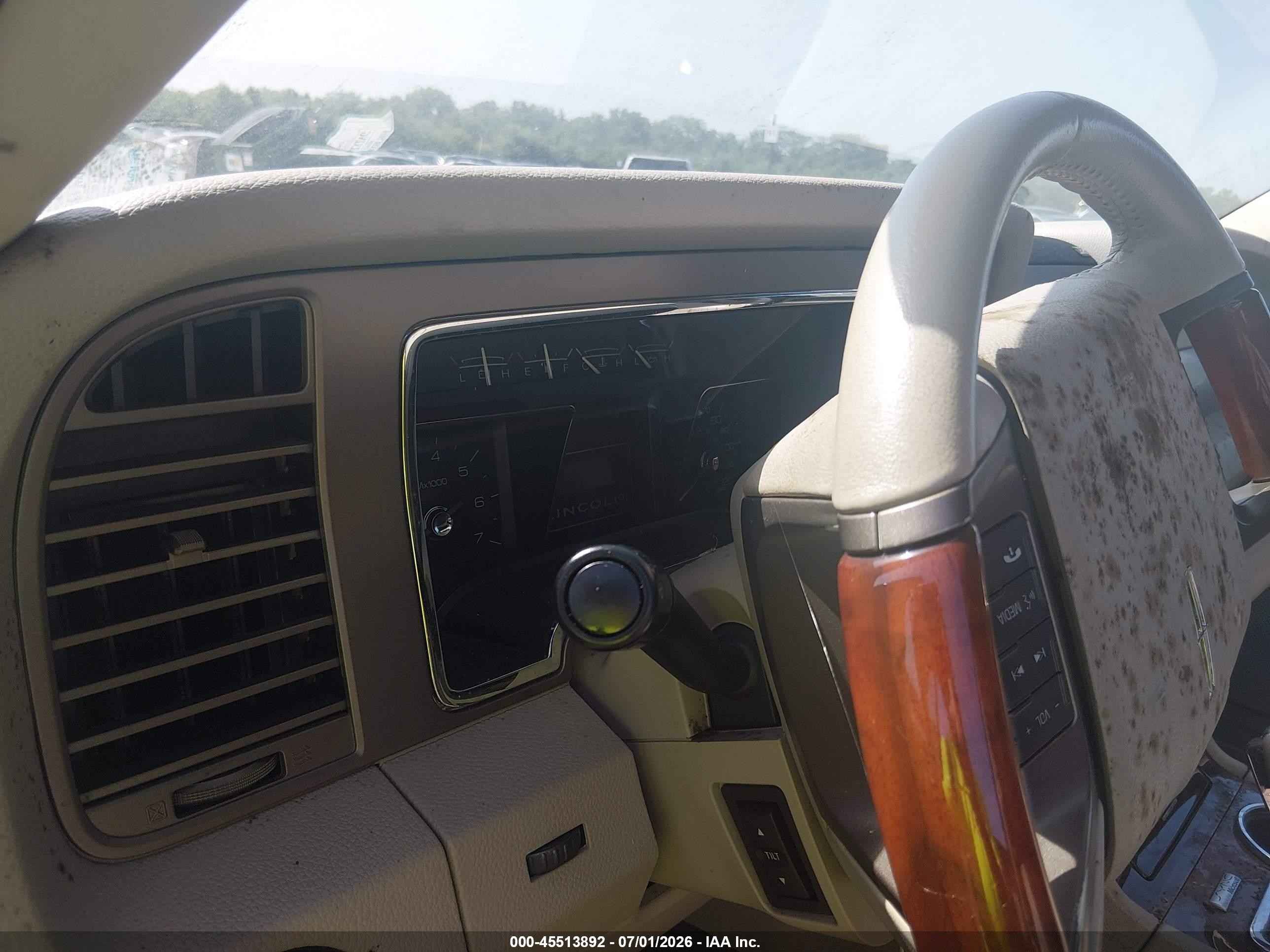 2011 Lincoln Navigator   Blue vin: 5LMJJ2J55BEJ02755
